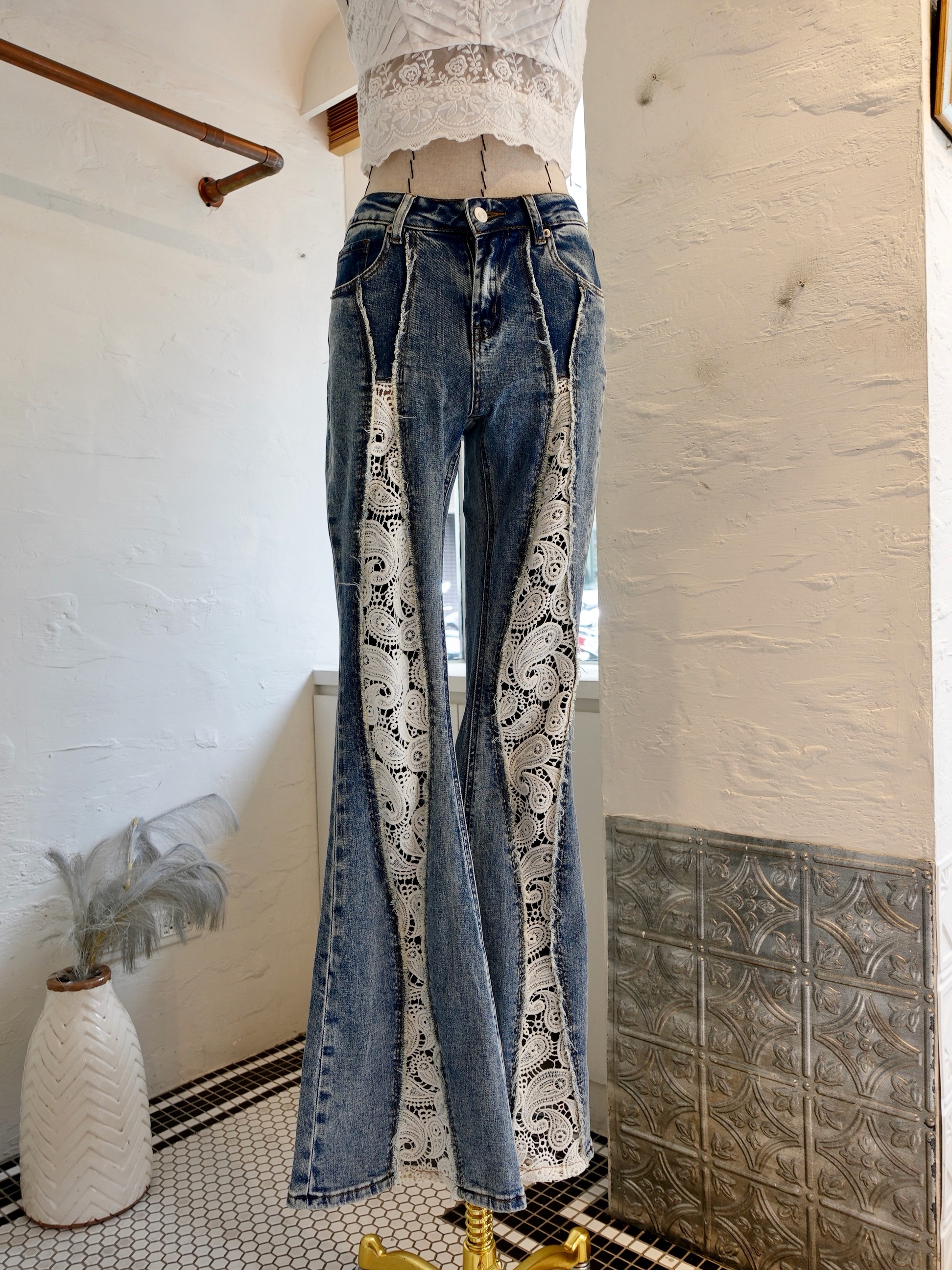 Denim單寧藍色Cutout鈎洞編織牛仔喇叭褲