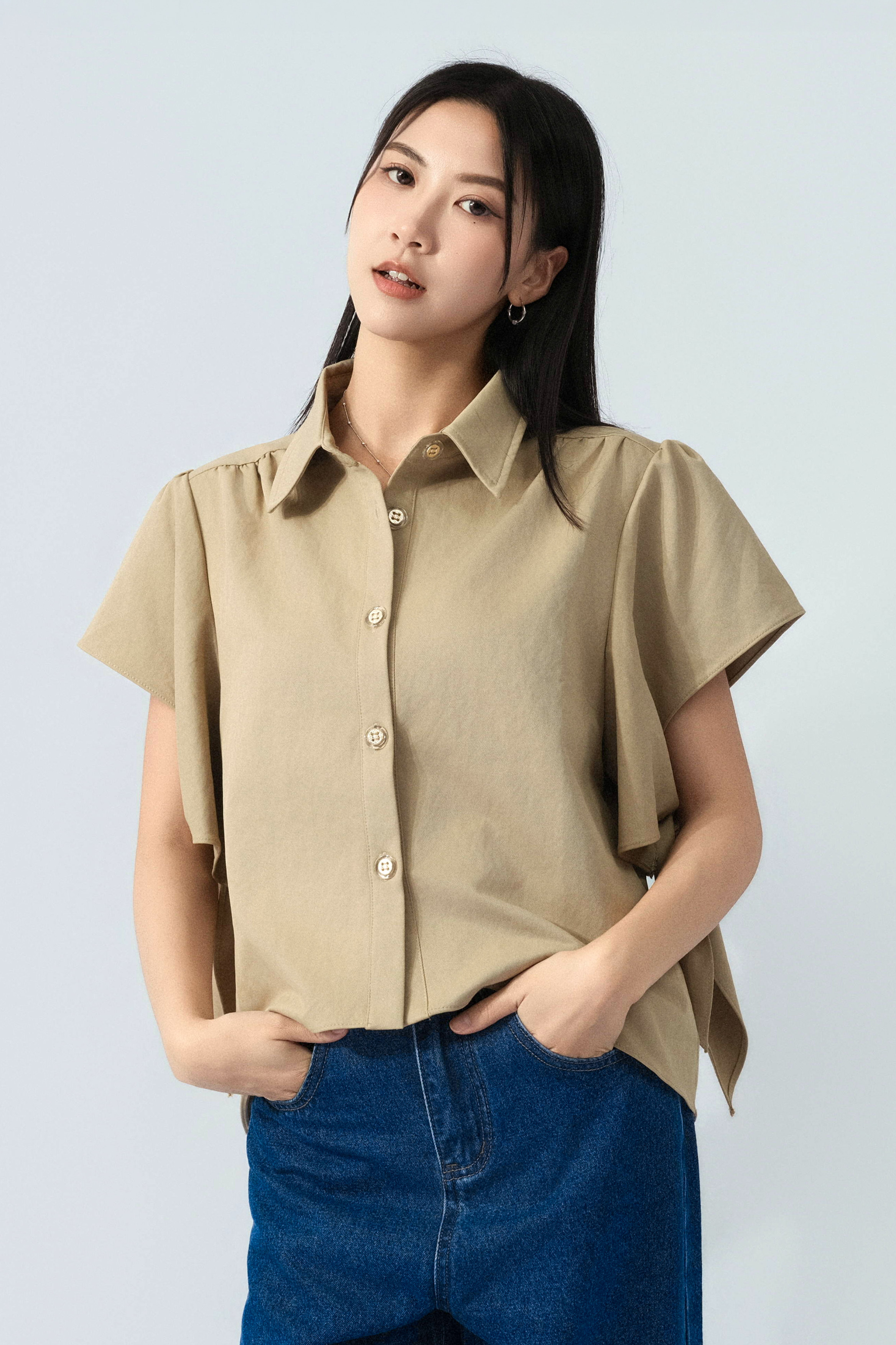蝴蝶結袖弧腳恤衫（預購產品）