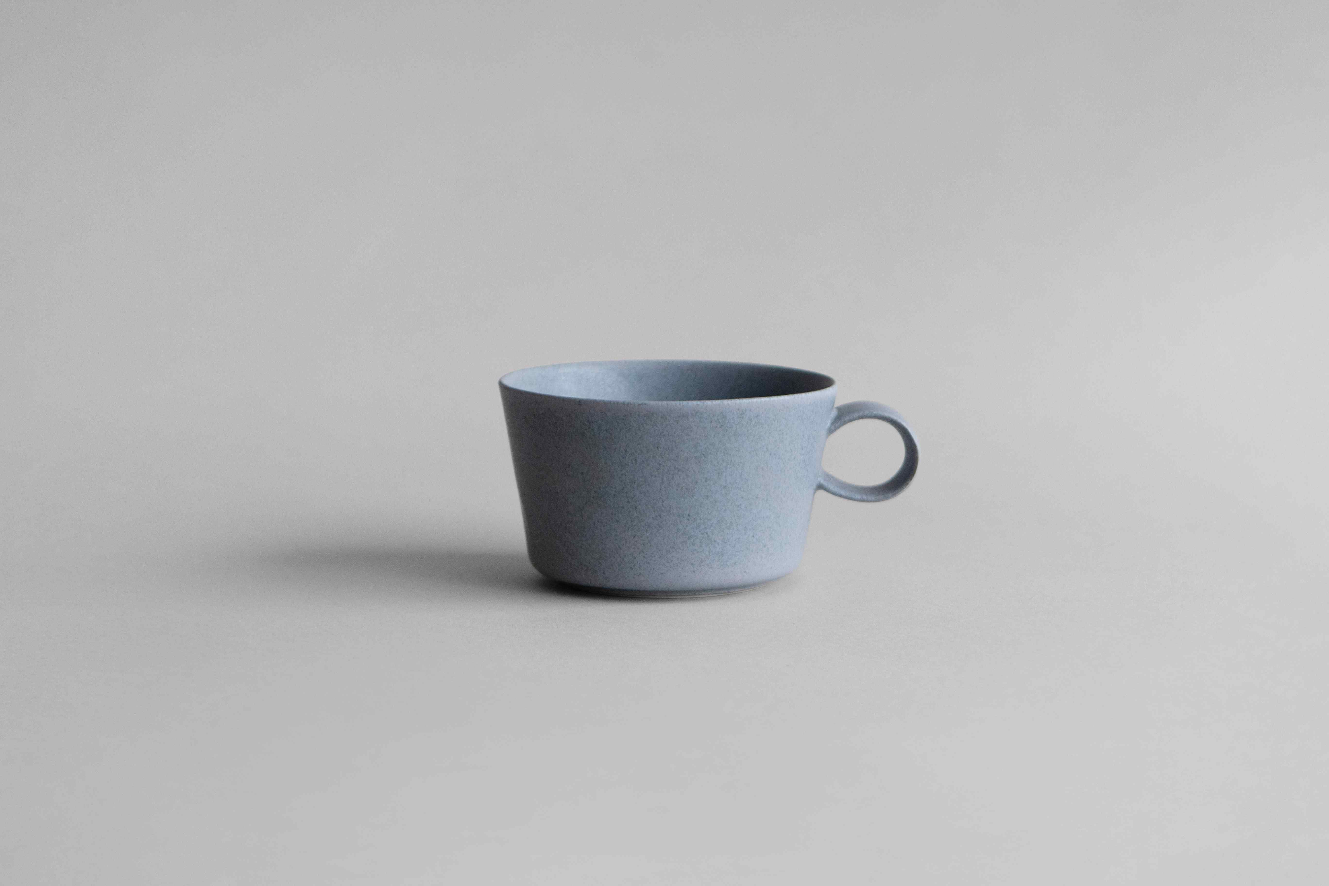 yumiko iihoshi porcelain - 一日杯 午後 / 煙霧藍