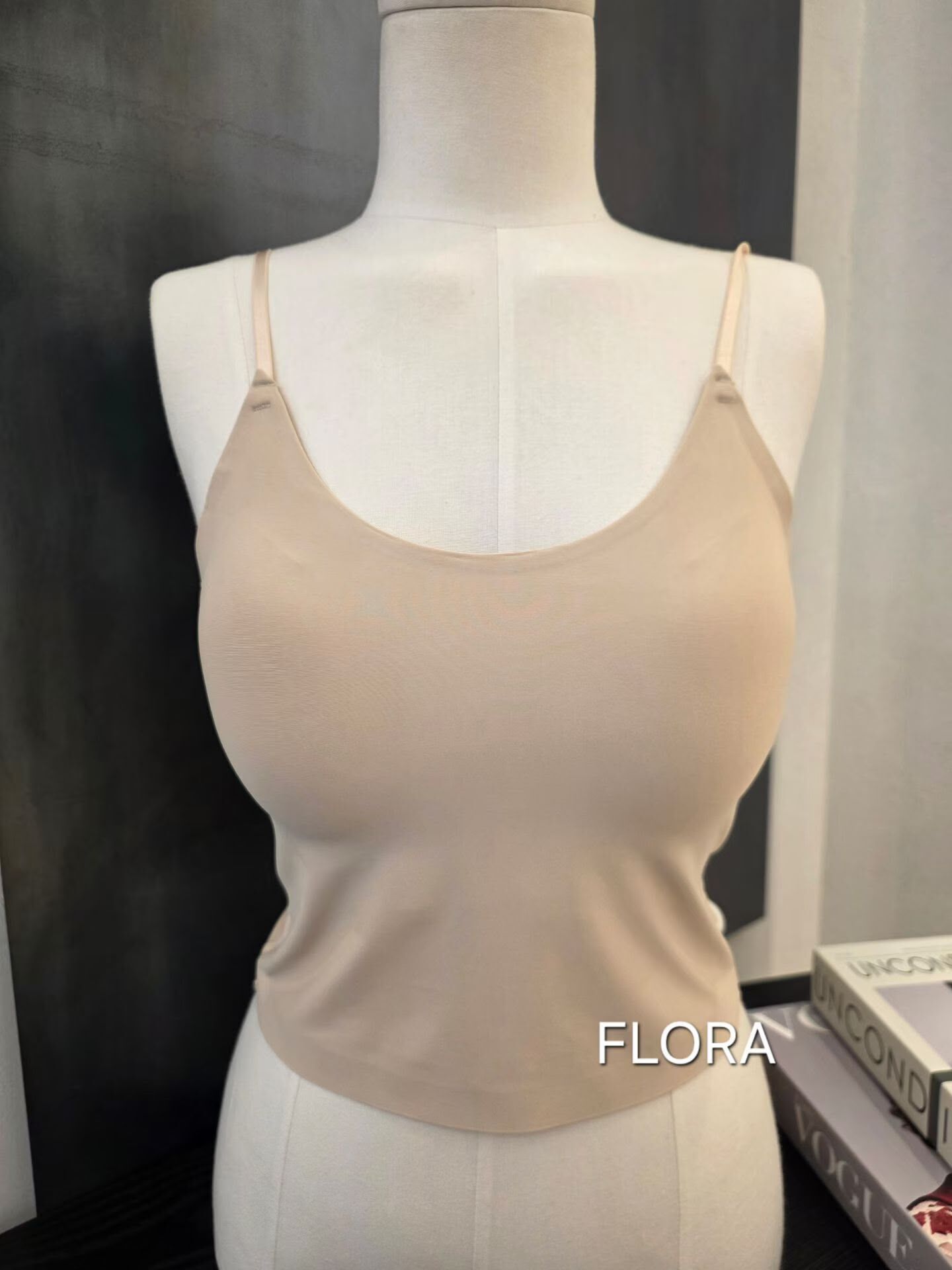 UR114 V領BRA TOP(4色)