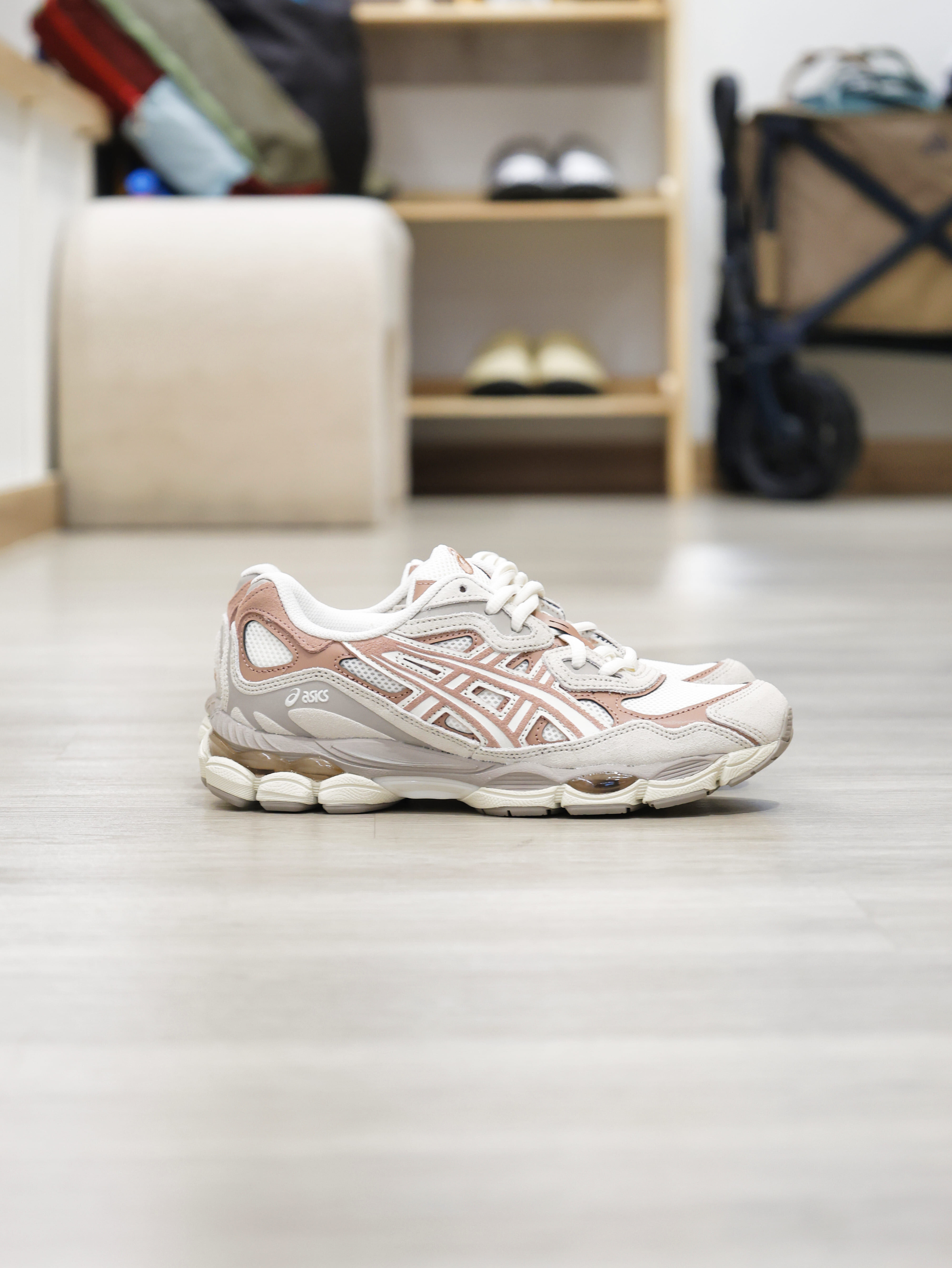 Asics GEL-NYC CREAM/UMEBOSHI 1203A383-121