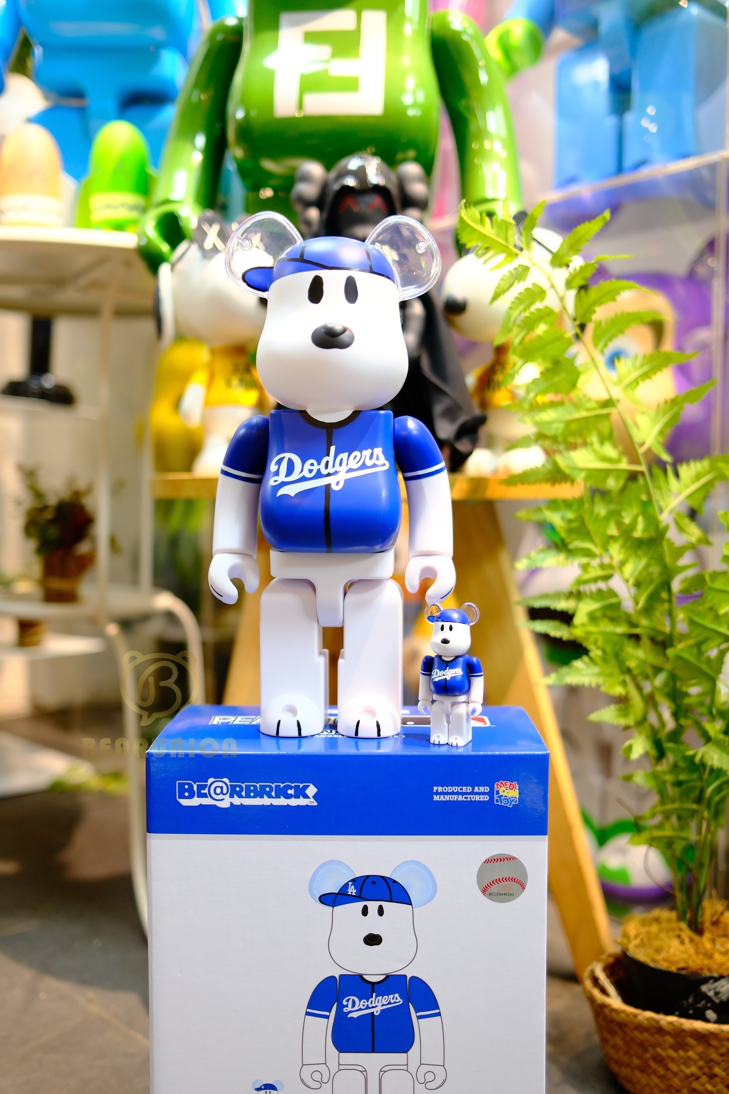 🎏Pre-Order🎏Bearbrick 400% 100% MLB × PEANUTS SNOOPY