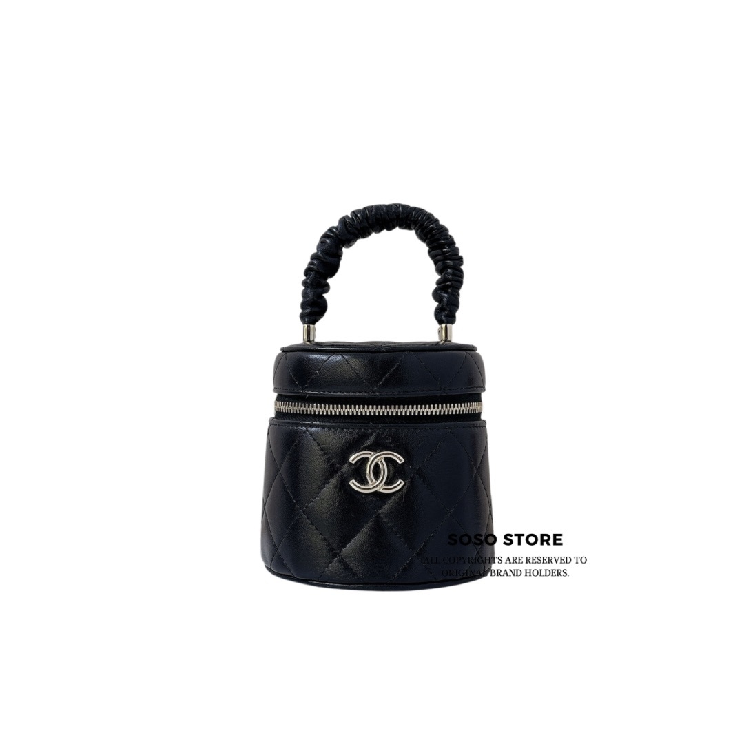 Chanel Matelasse Ruched Handle Vanity Case - Black / GHW