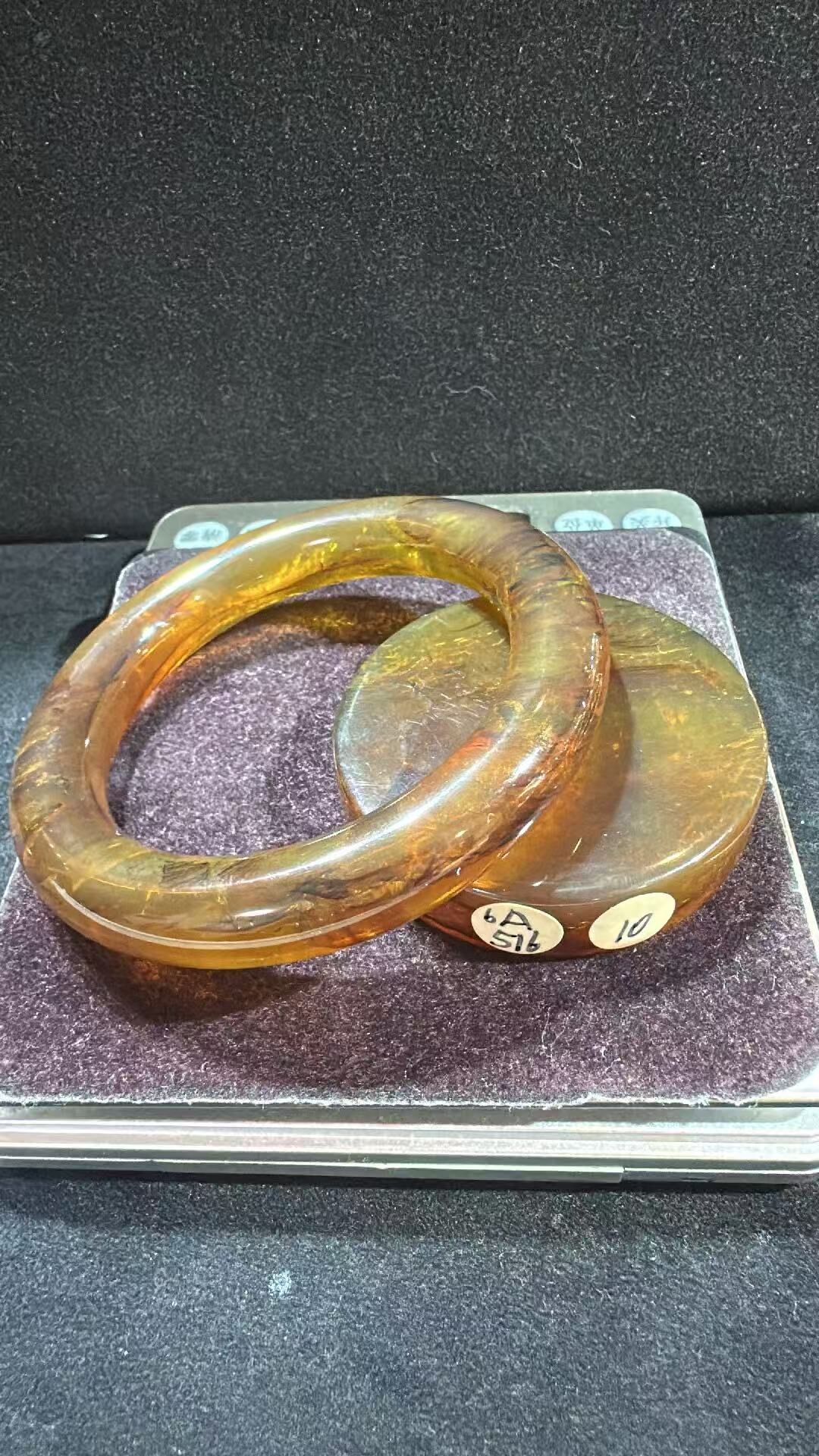 0911XY159-XYDAY-AMBER-黃茶蜜植物手鐲 56MM [鐲芯可免費加工成平安扣,需要備註,加工後不退不換] (B159)