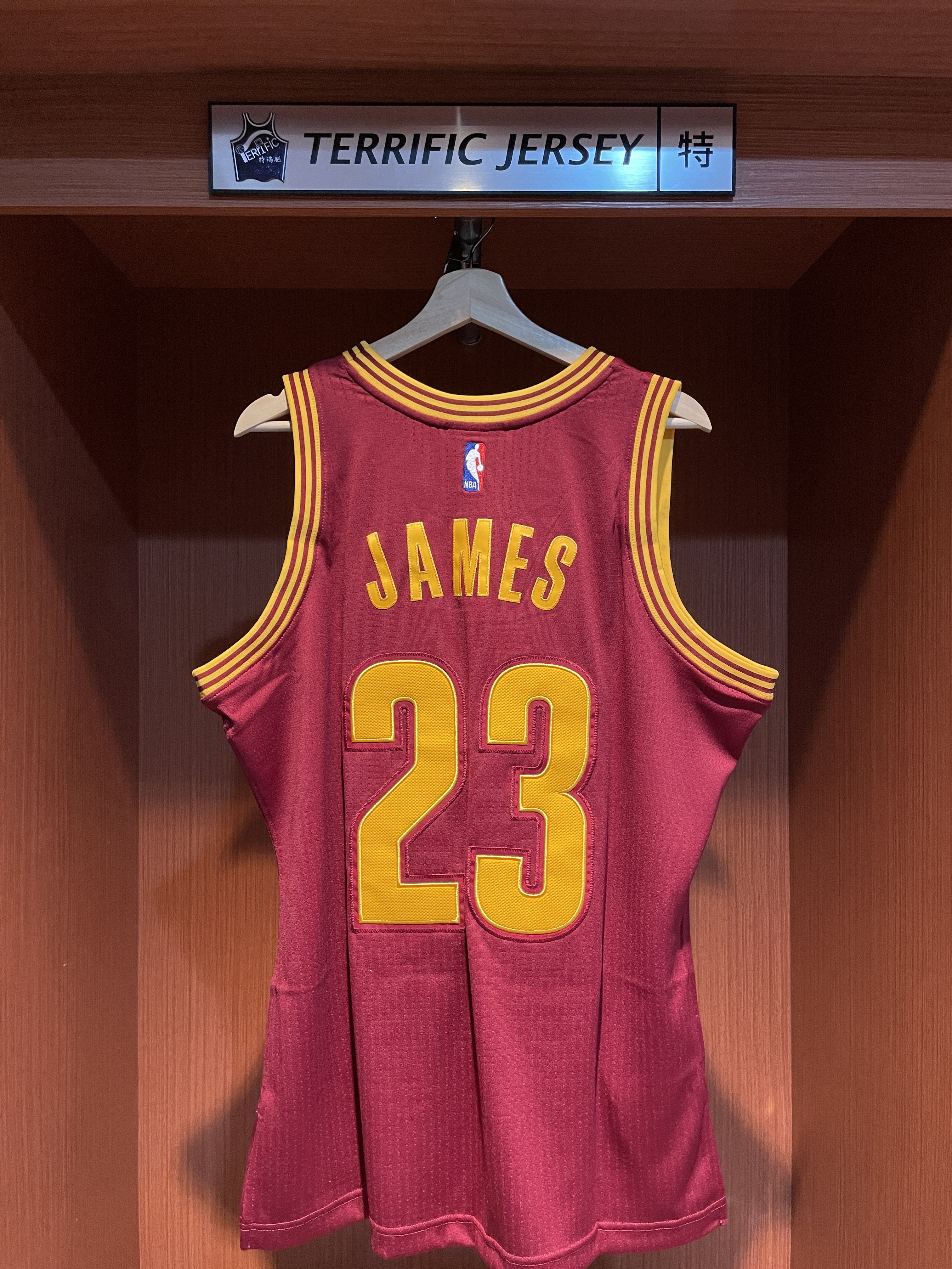 NBA球衣 Lebron James 克里夫蘭騎士酒紅 15-16 M&N Authentic 球員版 電繡 全新