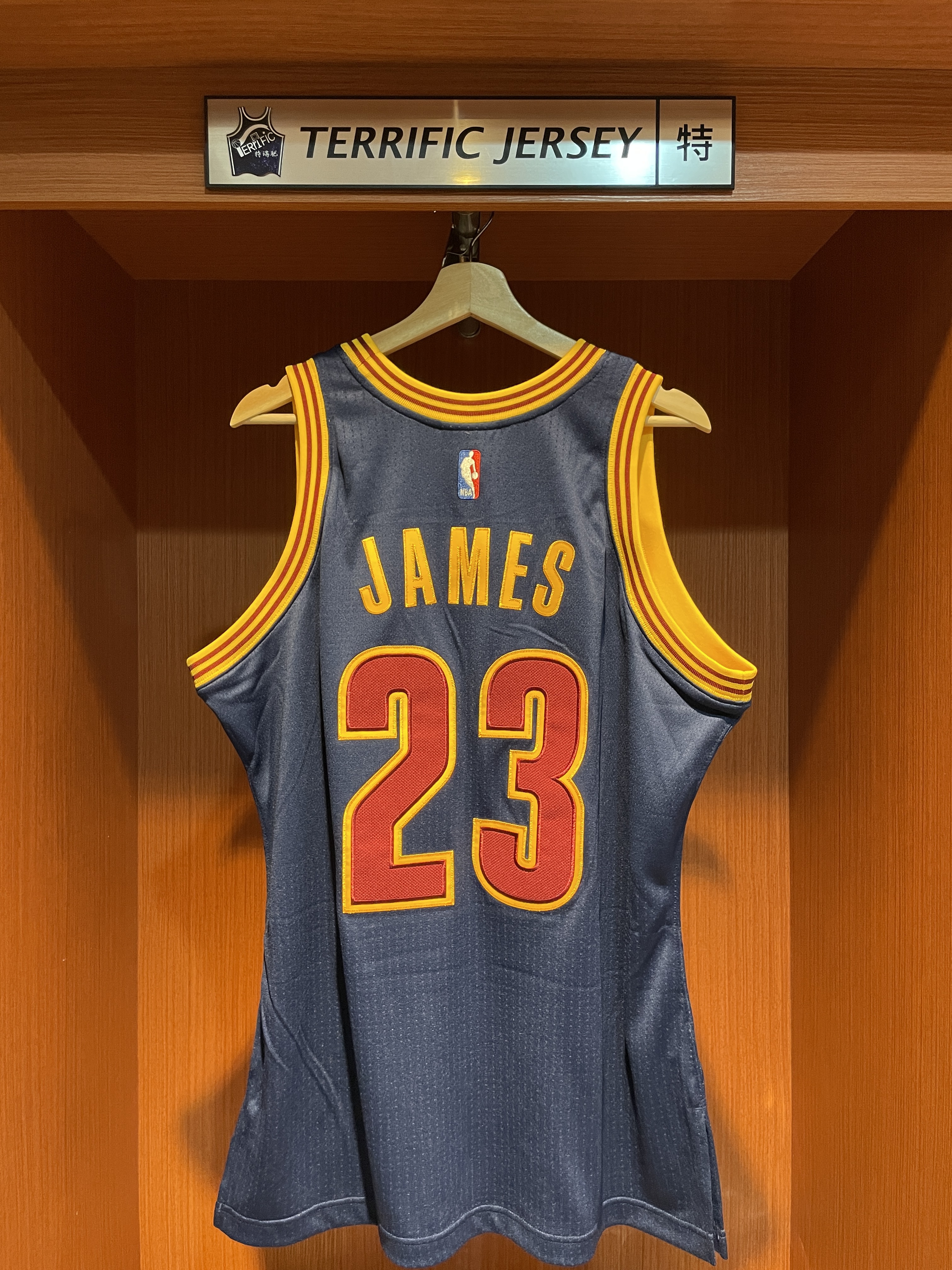 NBA球衣 Lebron James 克里夫蘭騎士 海軍藍 15-16藍 M&N Authentic 球員版 電繡 真網眼 全新