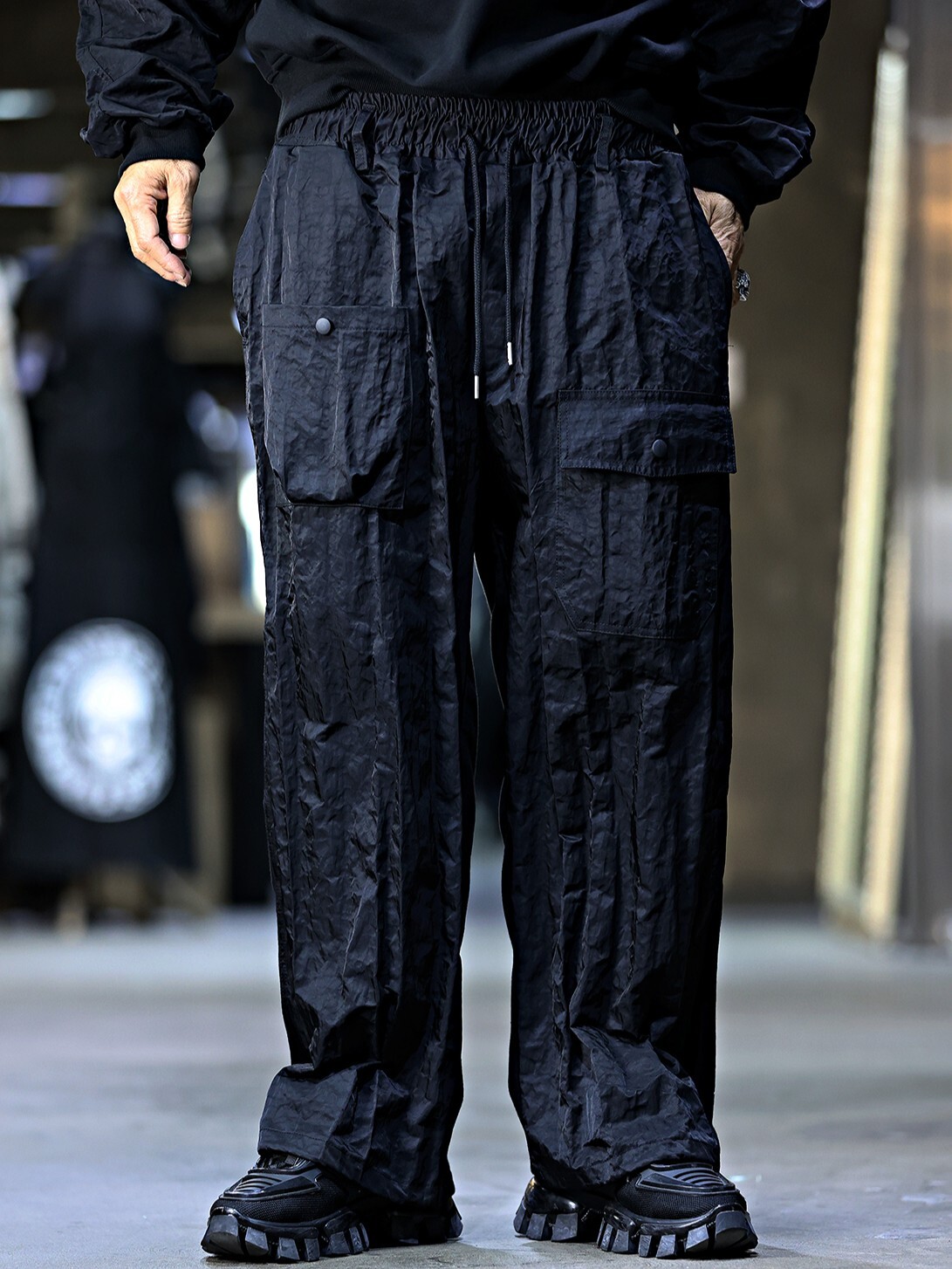 Nylon color-blocked pants with front pockets
