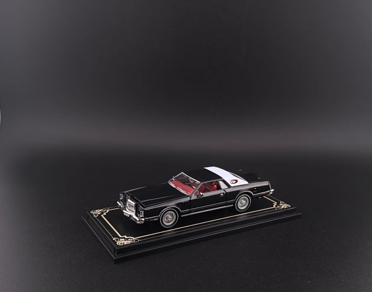 預訂 :1/64 FineWorks64 Lincoln Continental 1979 Black (FWLCBK )