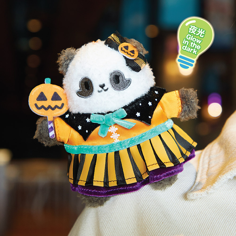 Panda Friends Elder Sister “Jia Jia” Pumpkin Shoulder Plush