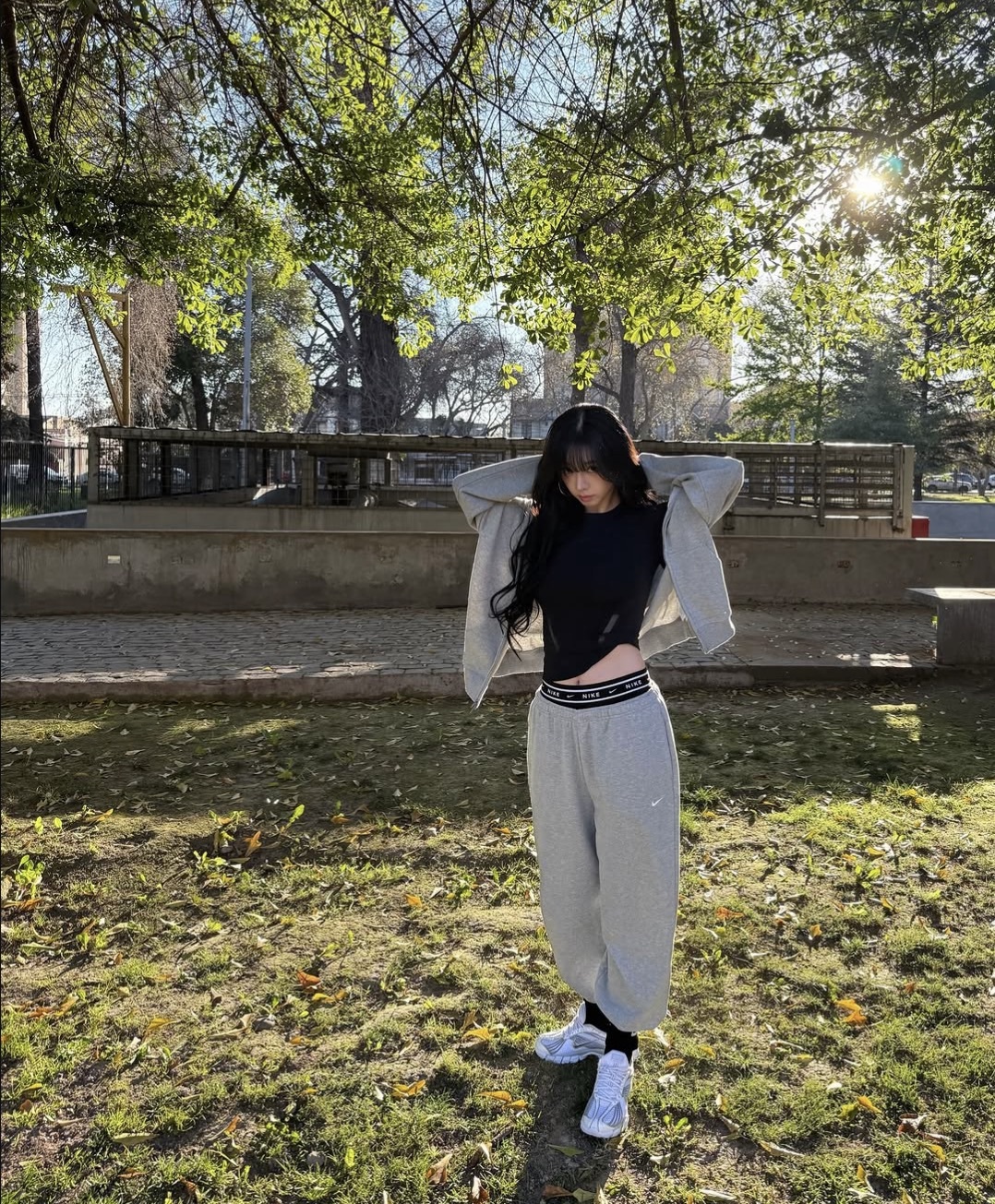 <卡寶同款✨> Nike Zoom Skylon 11 復古鞋 Y2K白銀