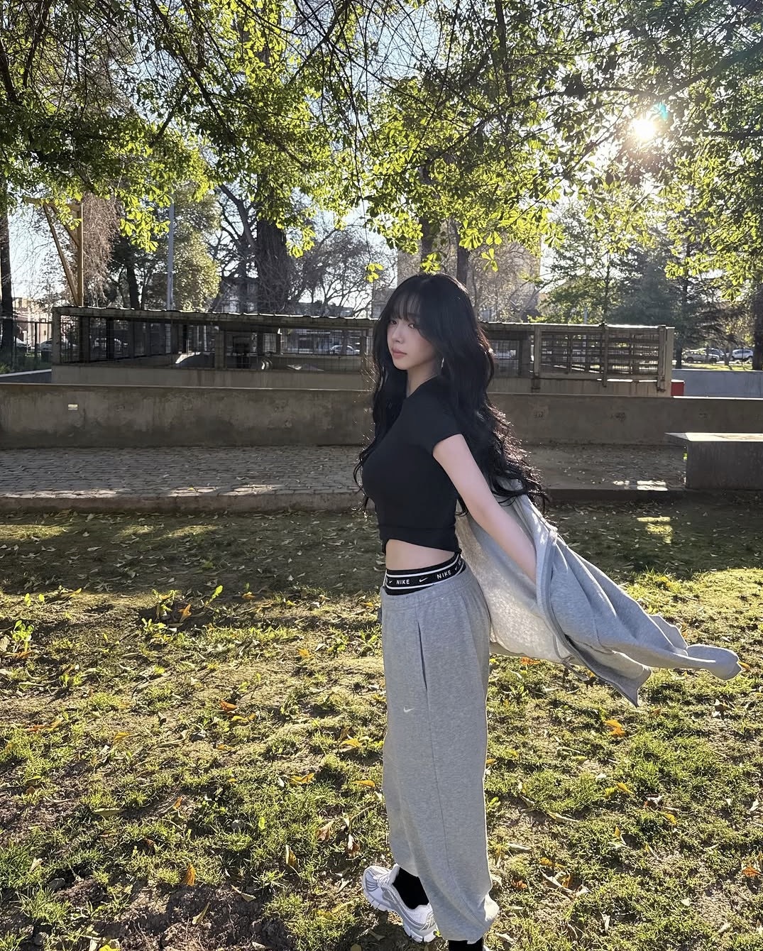 <卡寶同款✨> NIKE 高腰寬版束口棉褲女款