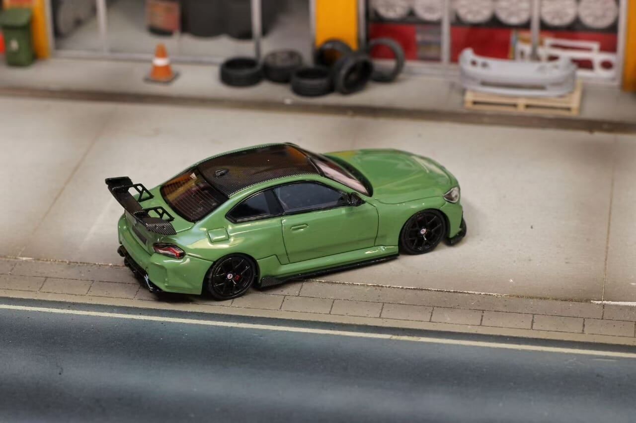 預訂 :1/64 Street Weapon BMW M4 G82 Olive Green (SWBM4G )