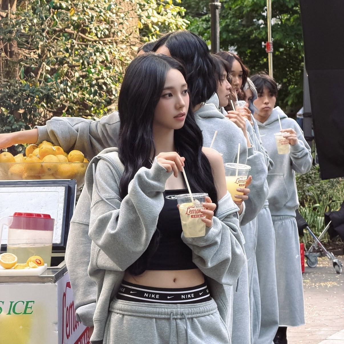 <卡寶同款✨> NIKE 寬版連帽外套 灰