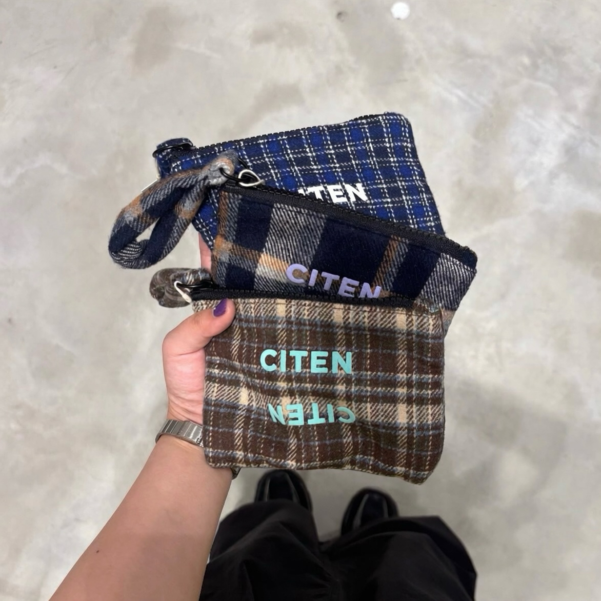 #預購 🇯🇵日本 CITEN 立體LOGO 格紋拉鍊收納包