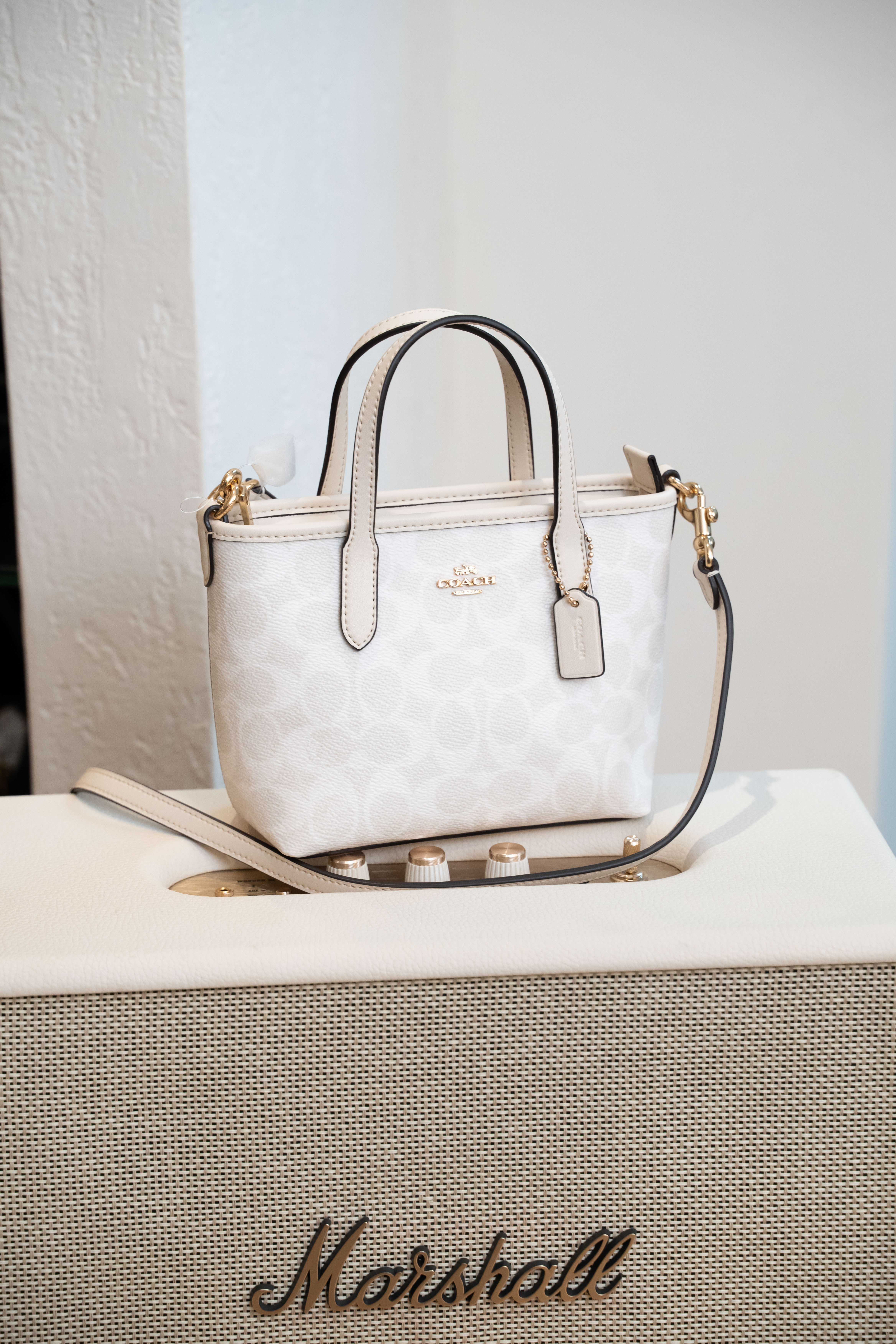 Coach City Signature mini 15 Bag 白色迷你托特袋