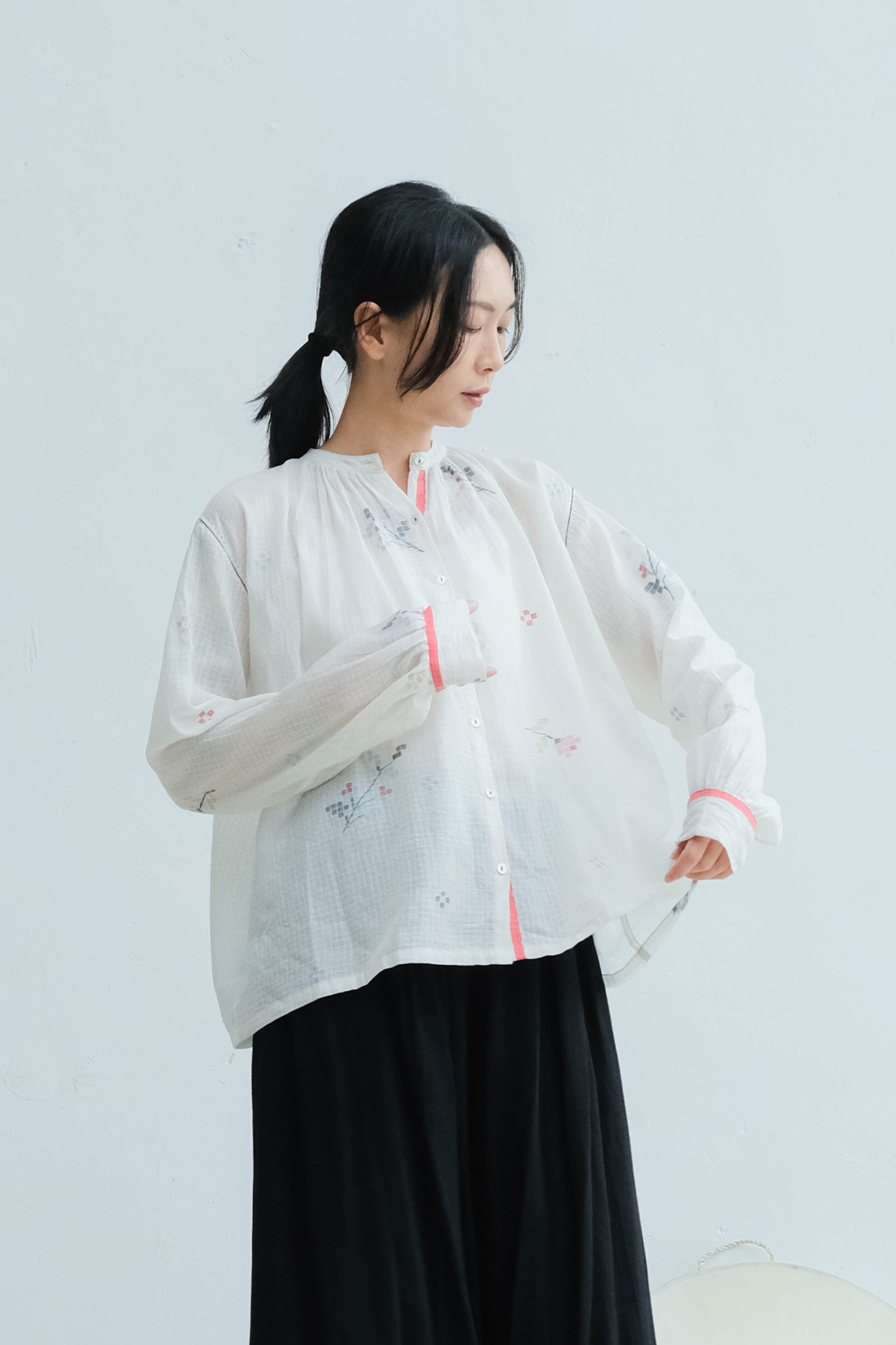 Ujeli Pero 手織上衣 達卡大花