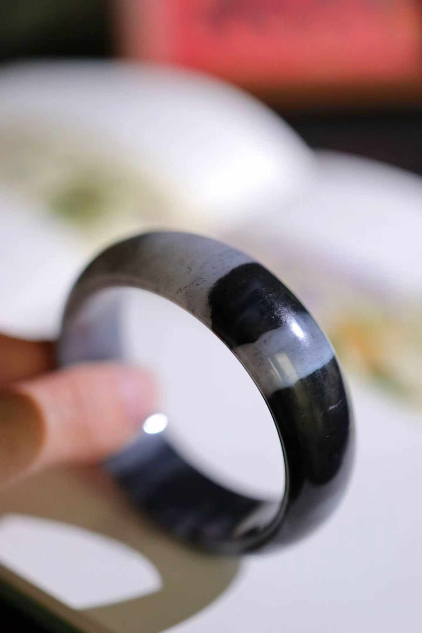 92730 56mm和田玉籽料青花墨白手鐲 (54-56)