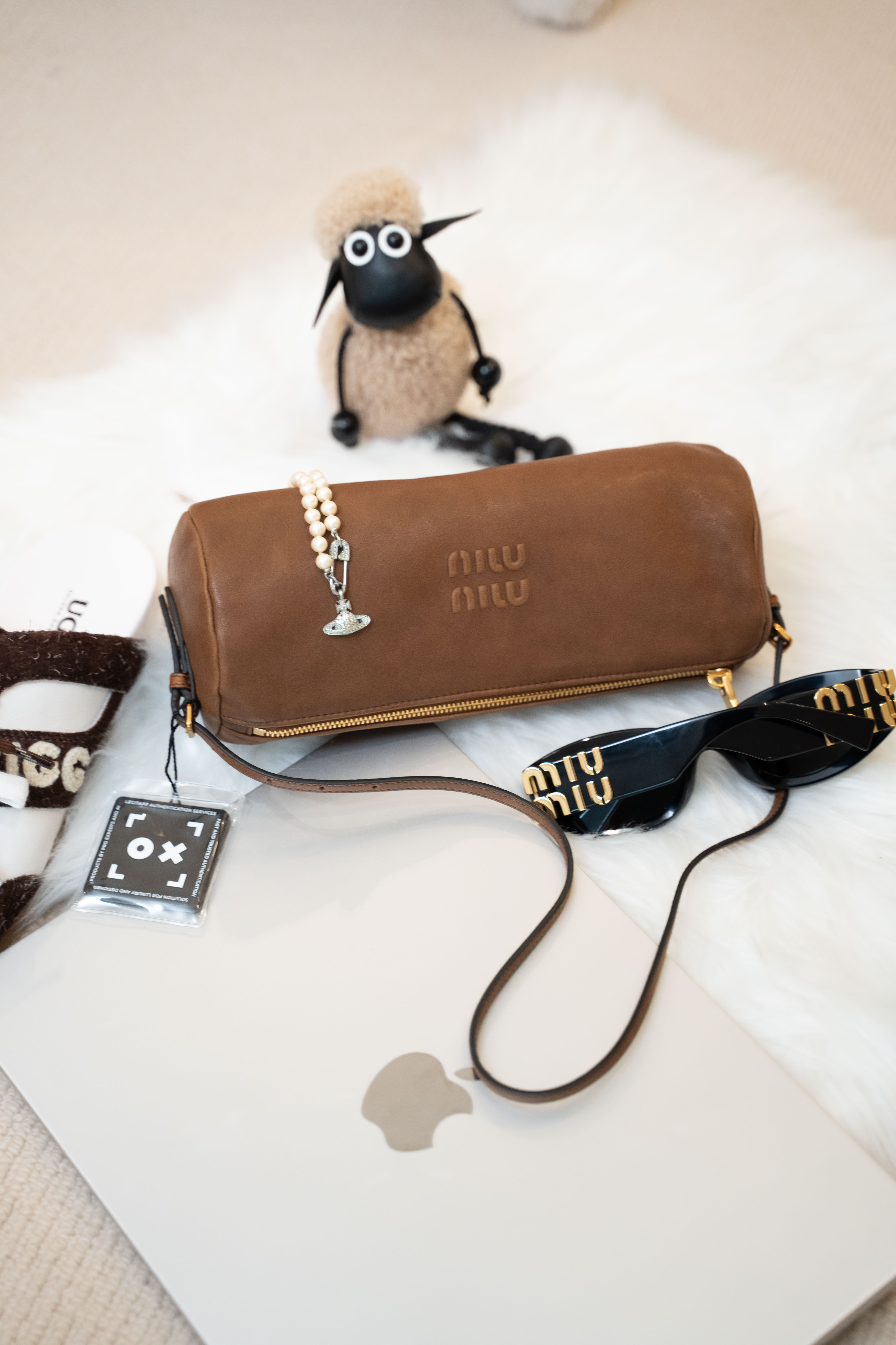 Miu Miu Nappa Embossed Letter Logo Crossbody bag Oak Brown 牛皮筆筒袋