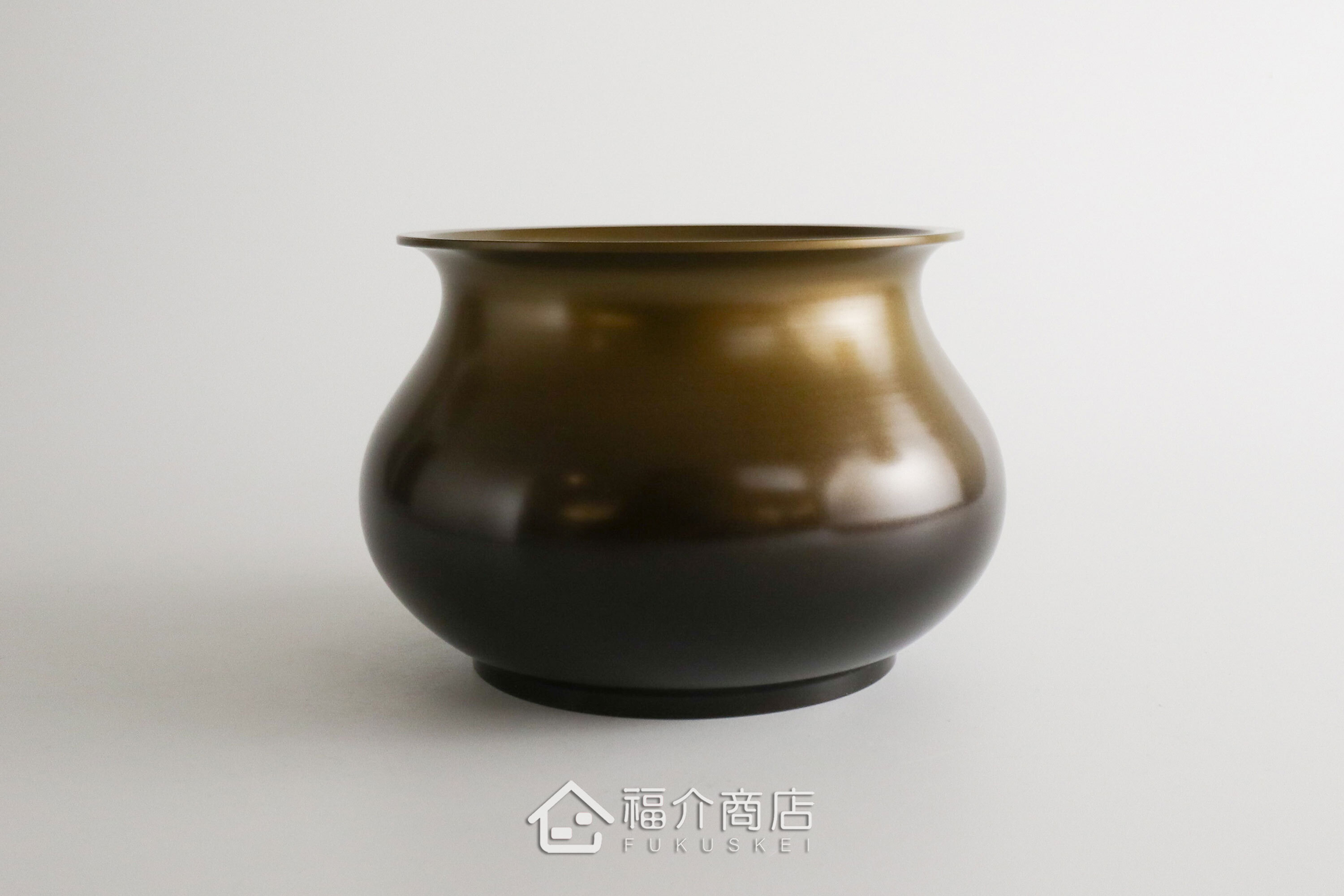 建水用來作為泡茶過程中盛裝廢水,大口徑設計,更好倒入茶水