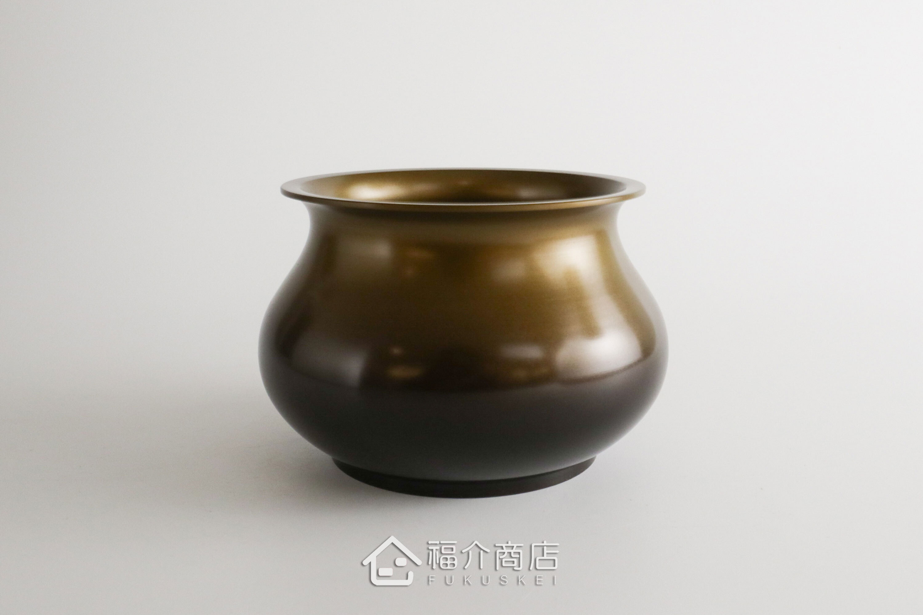 建水用來作為泡茶過程中盛裝廢水,大口徑設計,更好倒入茶水