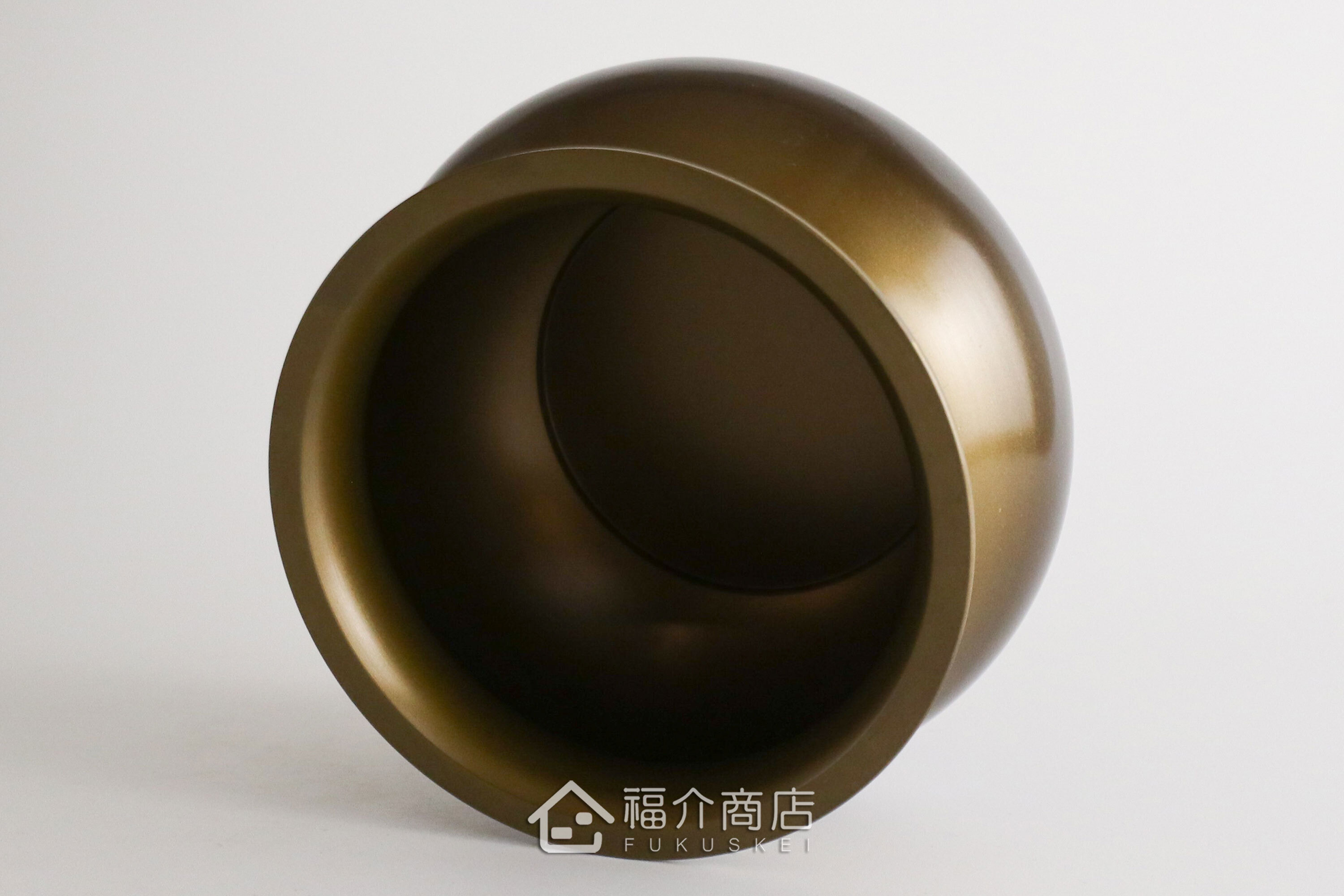 建水用來作為泡茶過程中盛裝廢水,大口徑設計,更好倒入茶水