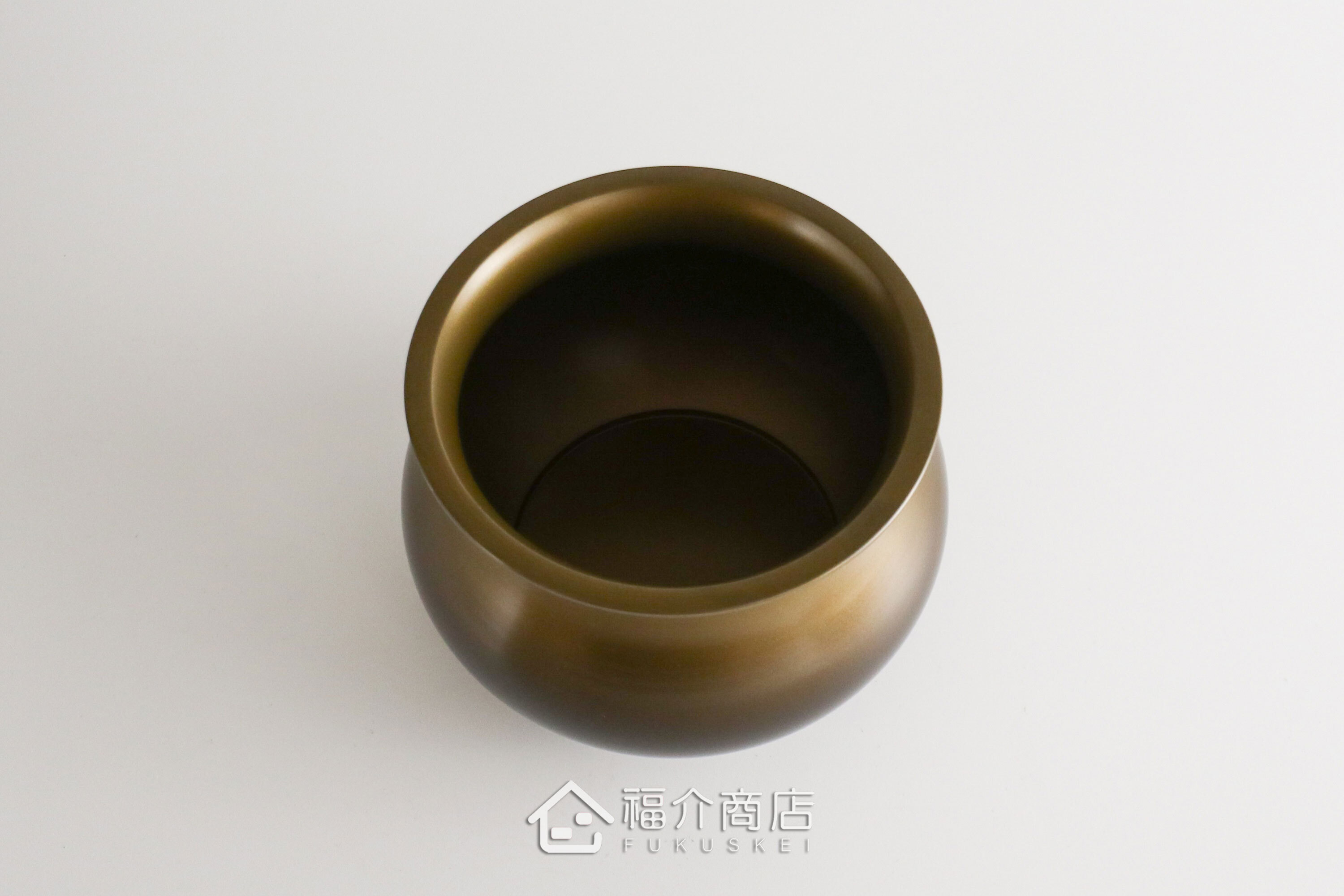 建水用來作為泡茶過程中盛裝廢水,大口徑設計,更好倒入茶水