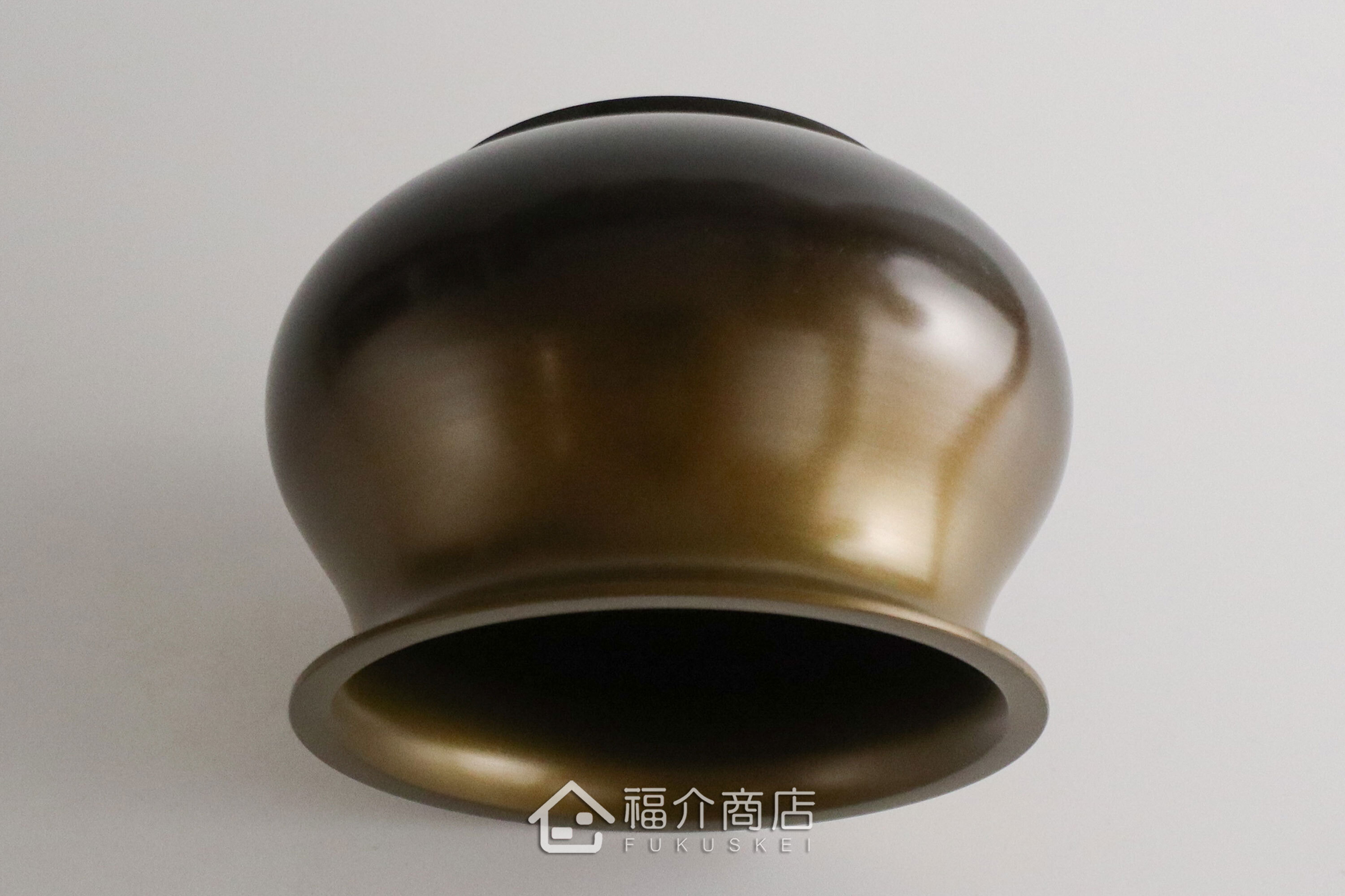 建水用來作為泡茶過程中盛裝廢水,大口徑設計,更好倒入茶水
