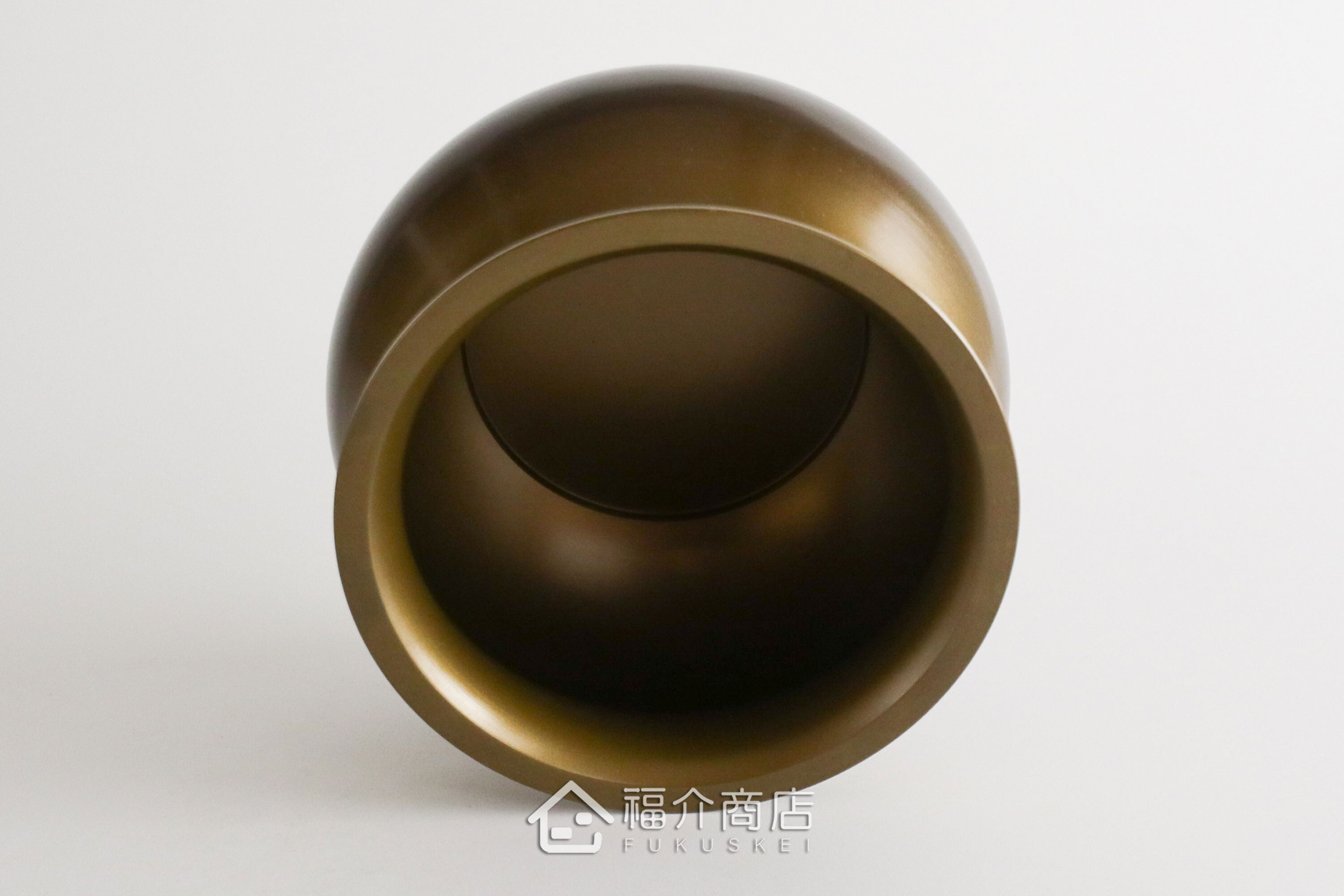 建水用來作為泡茶過程中盛裝廢水,大口徑設計,更好倒入茶水