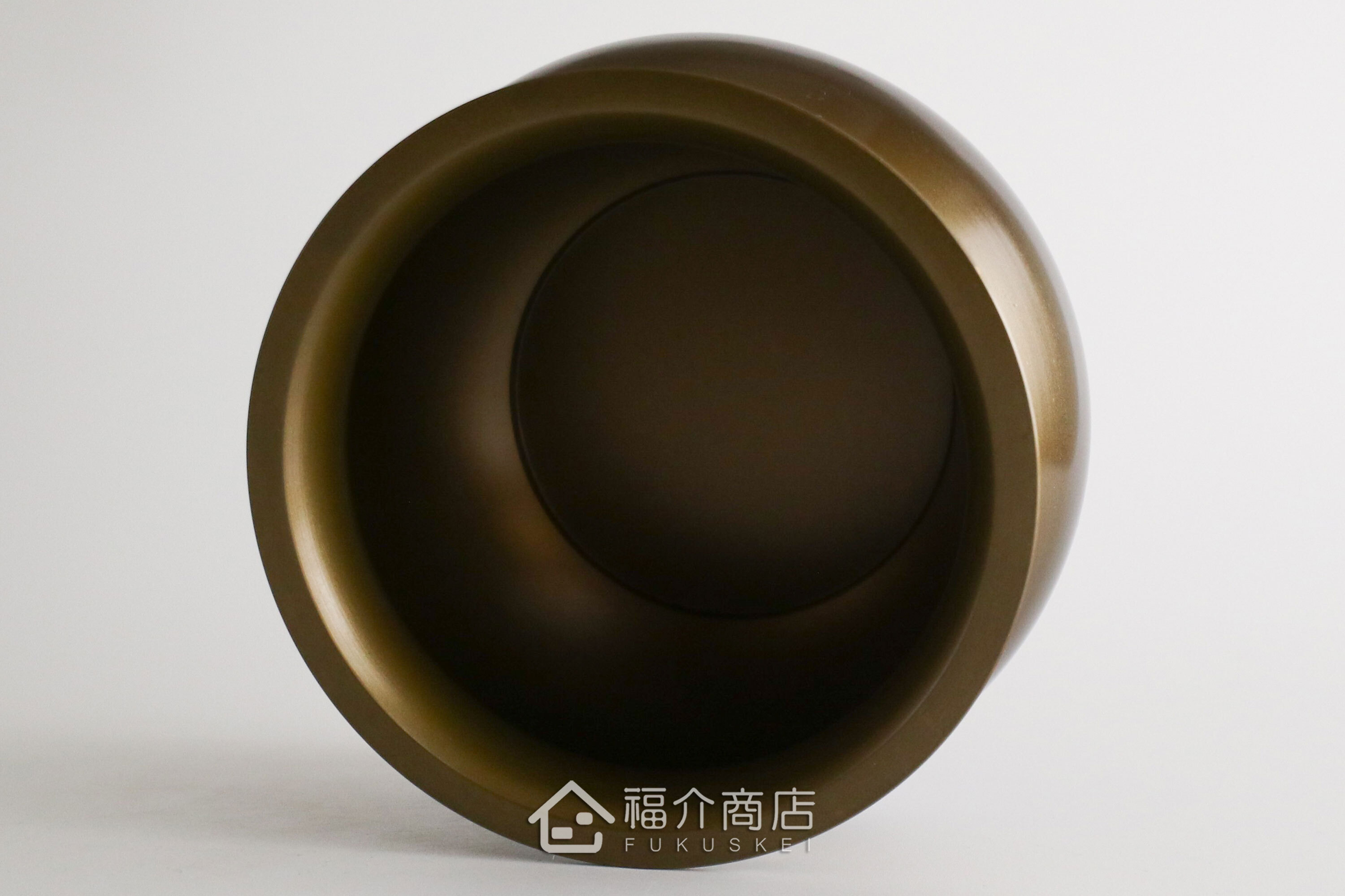 建水用來作為泡茶過程中盛裝廢水,大口徑設計,更好倒入茶水