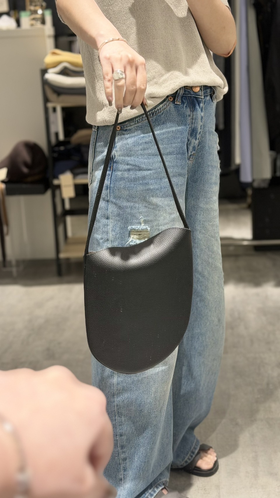 No.9339 The XXX牛皮弧形手提側背包