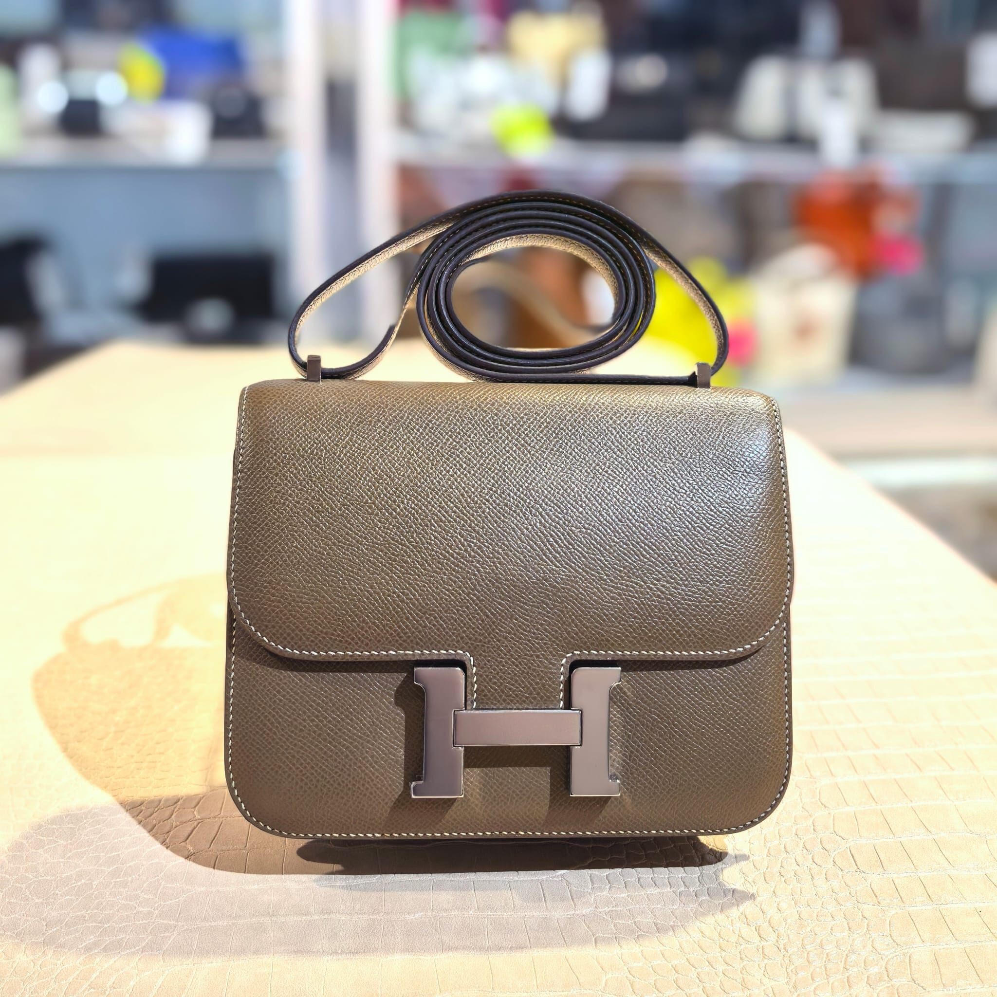98%NEW二手HERMES MINI CONSTANCE,  大象灰銀扣,EPSOM皮, #C19  迷你康康包, #香榭站正品
