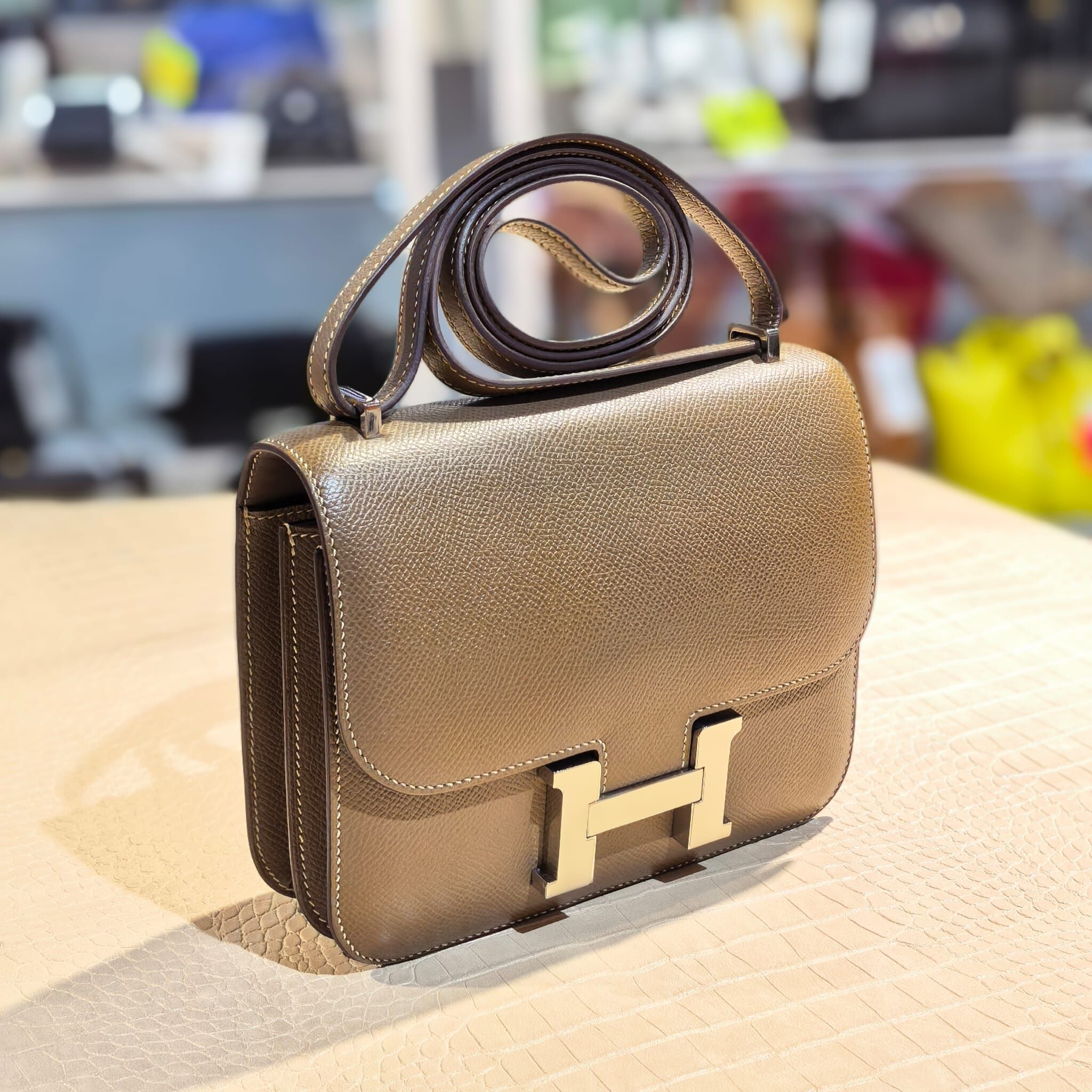 98%NEW二手HERMES MINI CONSTANCE,  大象灰銀扣,EPSOM皮, #C19  迷你康康包, #香榭站正品