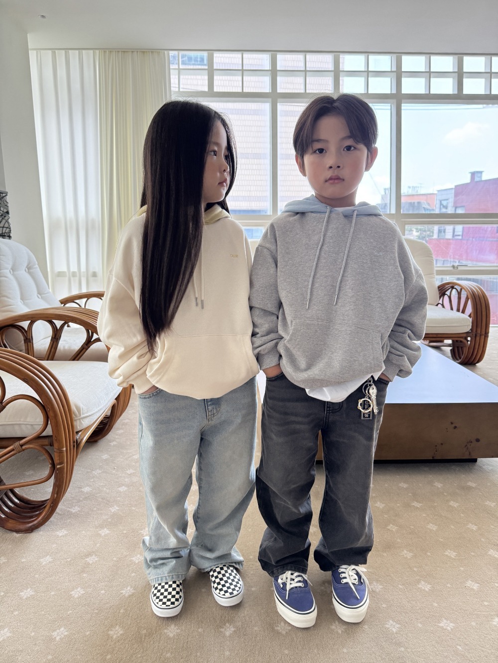 正韓秋our 三色撞色連帽上衣