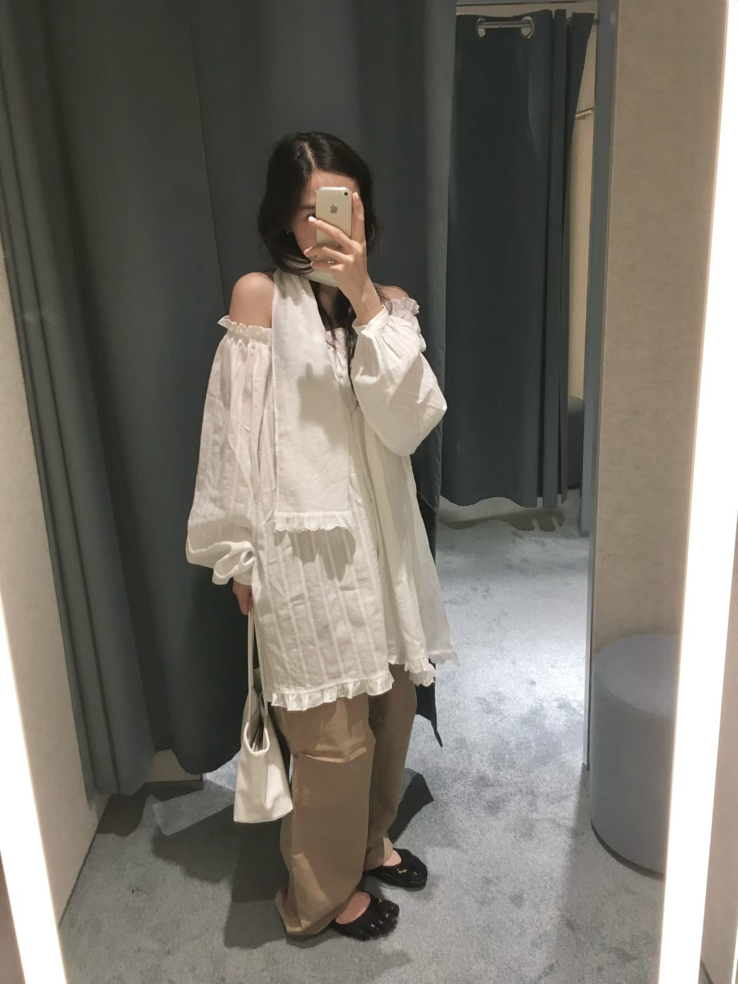 捲荷葉露肩開釦短洋裝