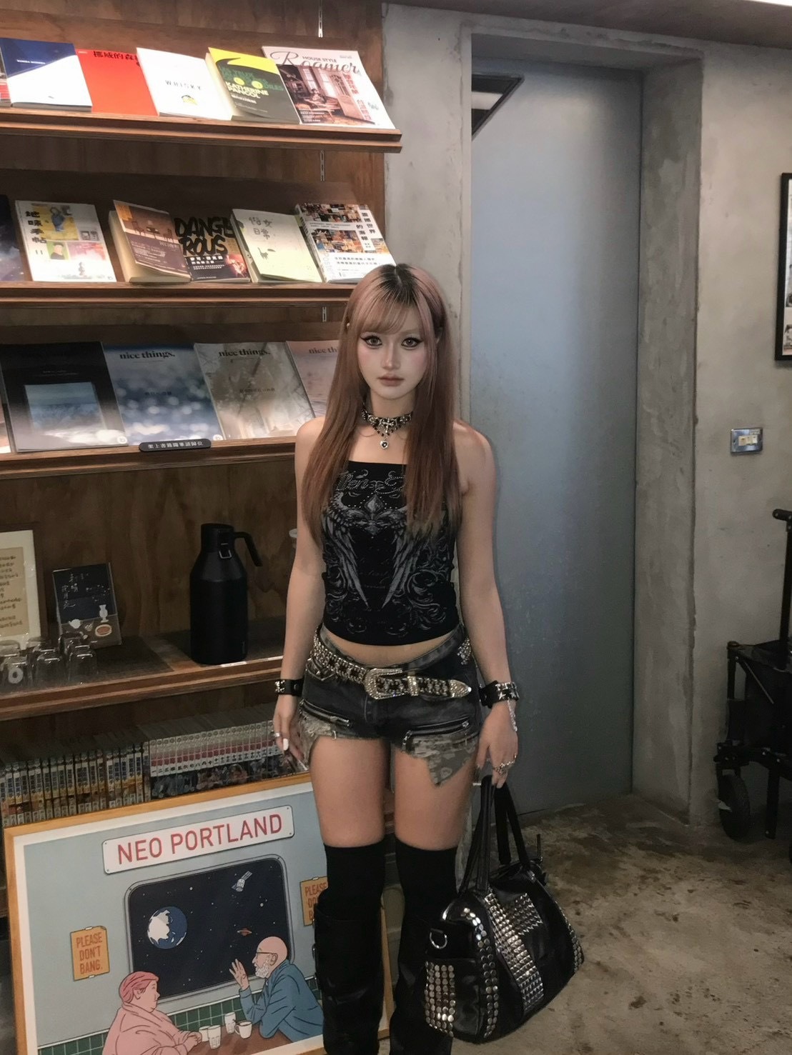 閃回千禧年 做舊骷髏頭低腰牛仔短褲