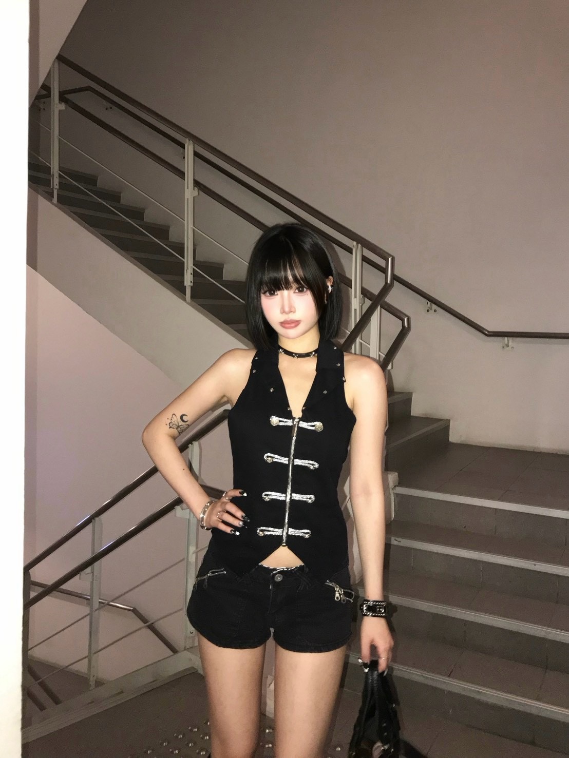 視覺系辣妹🖤拿破崙 翻領掛脖馬甲背心