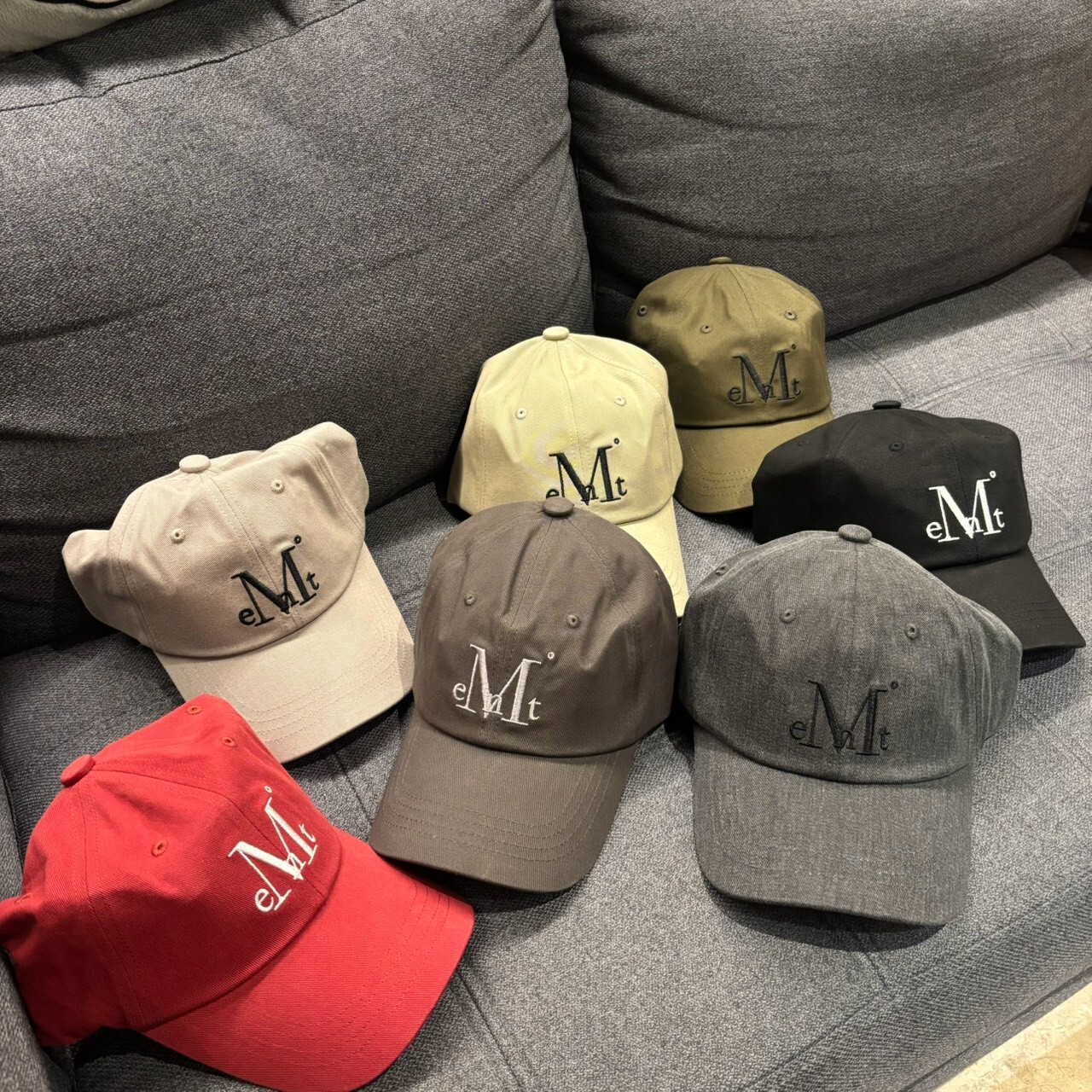 韓國 MUCENT 簡約 復古 休閒 Logo 刺繡棒球帽