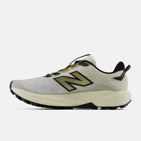 New Balance 紐巴倫 Fuelcell Rebel Trail MRBT8VW 男 越野跑鞋 寬楦 米棕黑