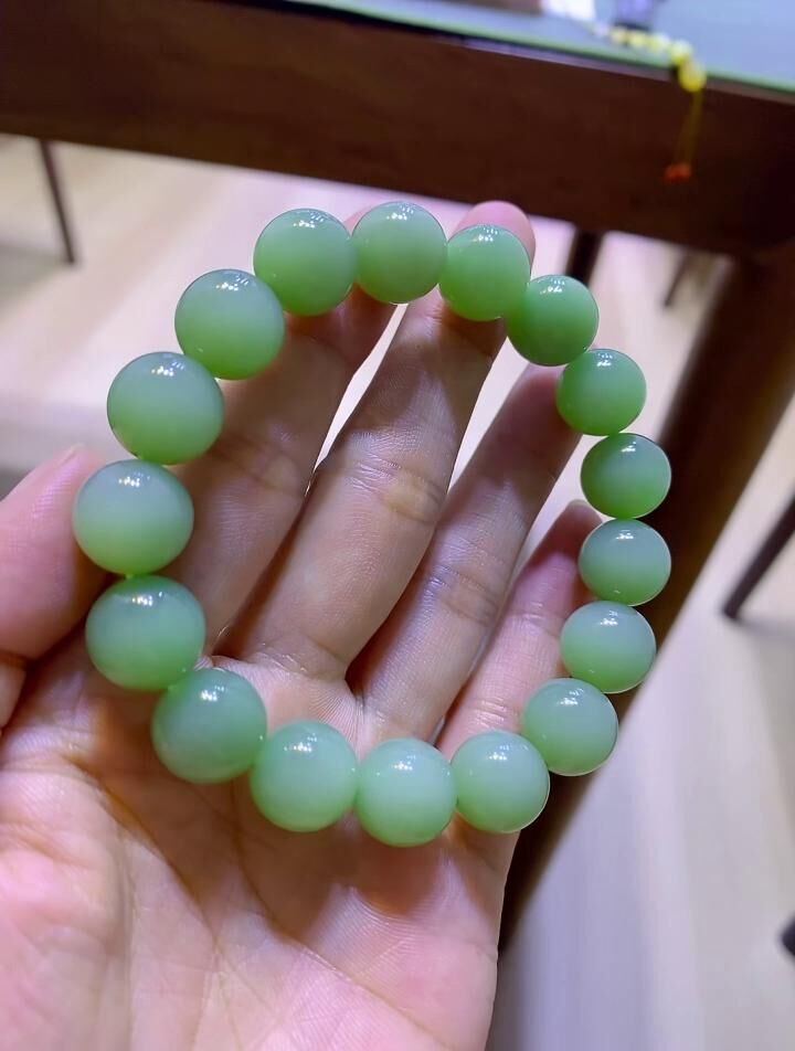 92731 和田玉手串