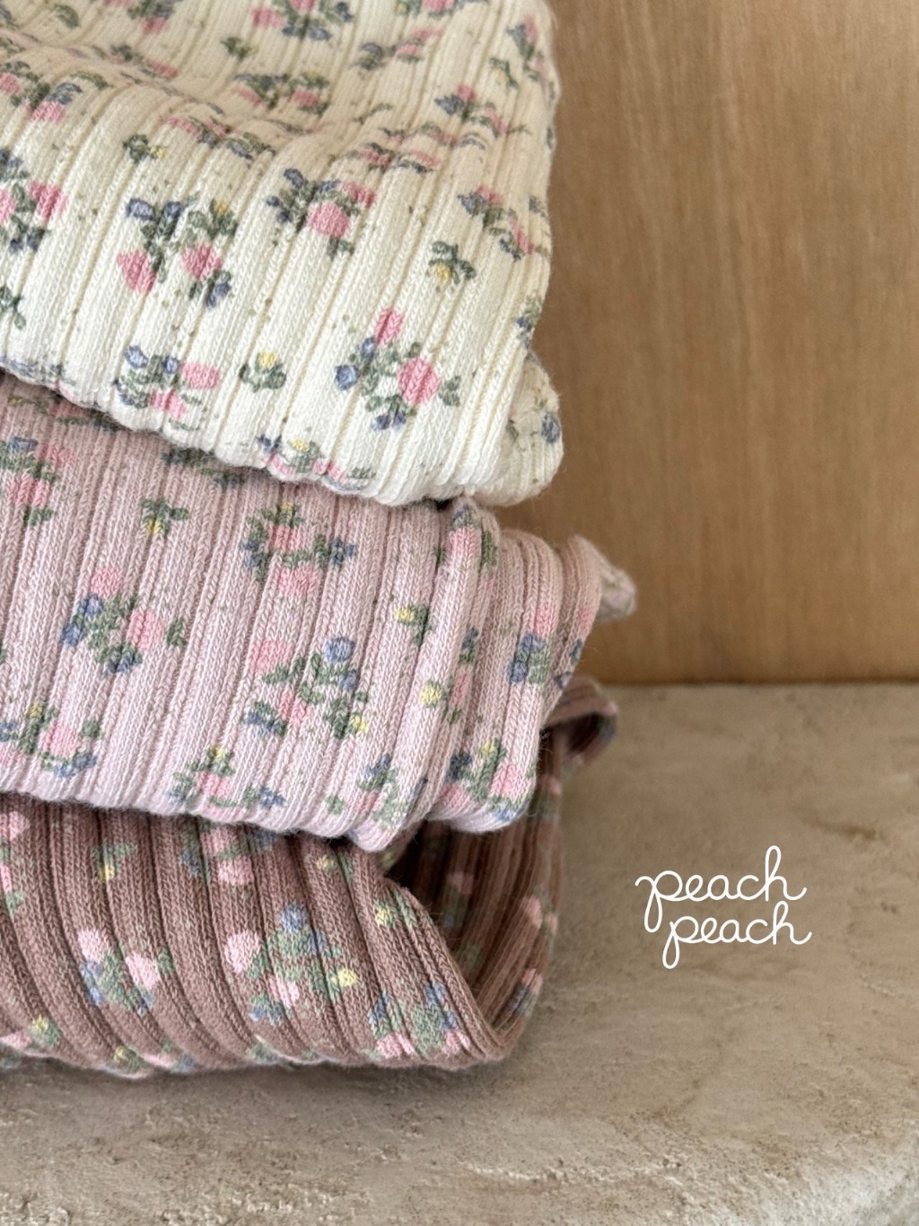 正韓秋PEACHPEACH 三色碎花內搭褲