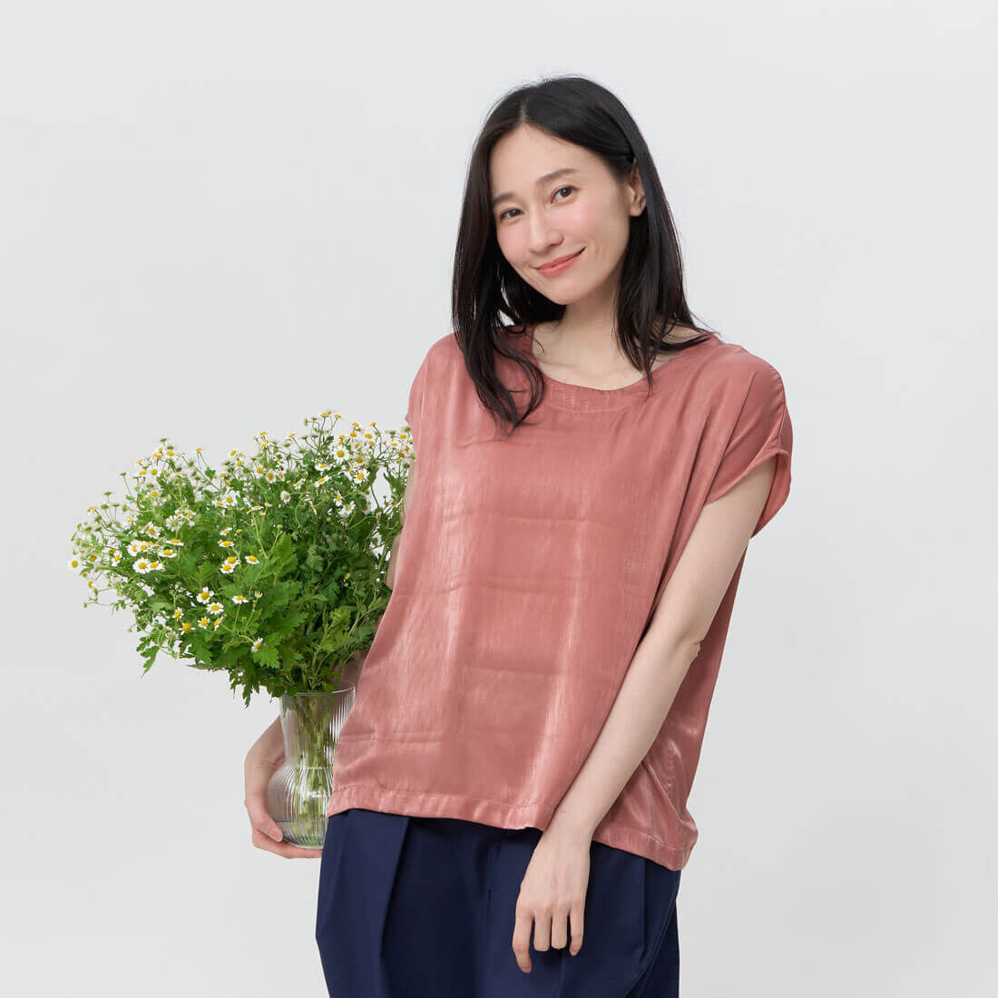 Cindy Round Neck Wide-Shoulder Silk-Glazed Top / Pink
