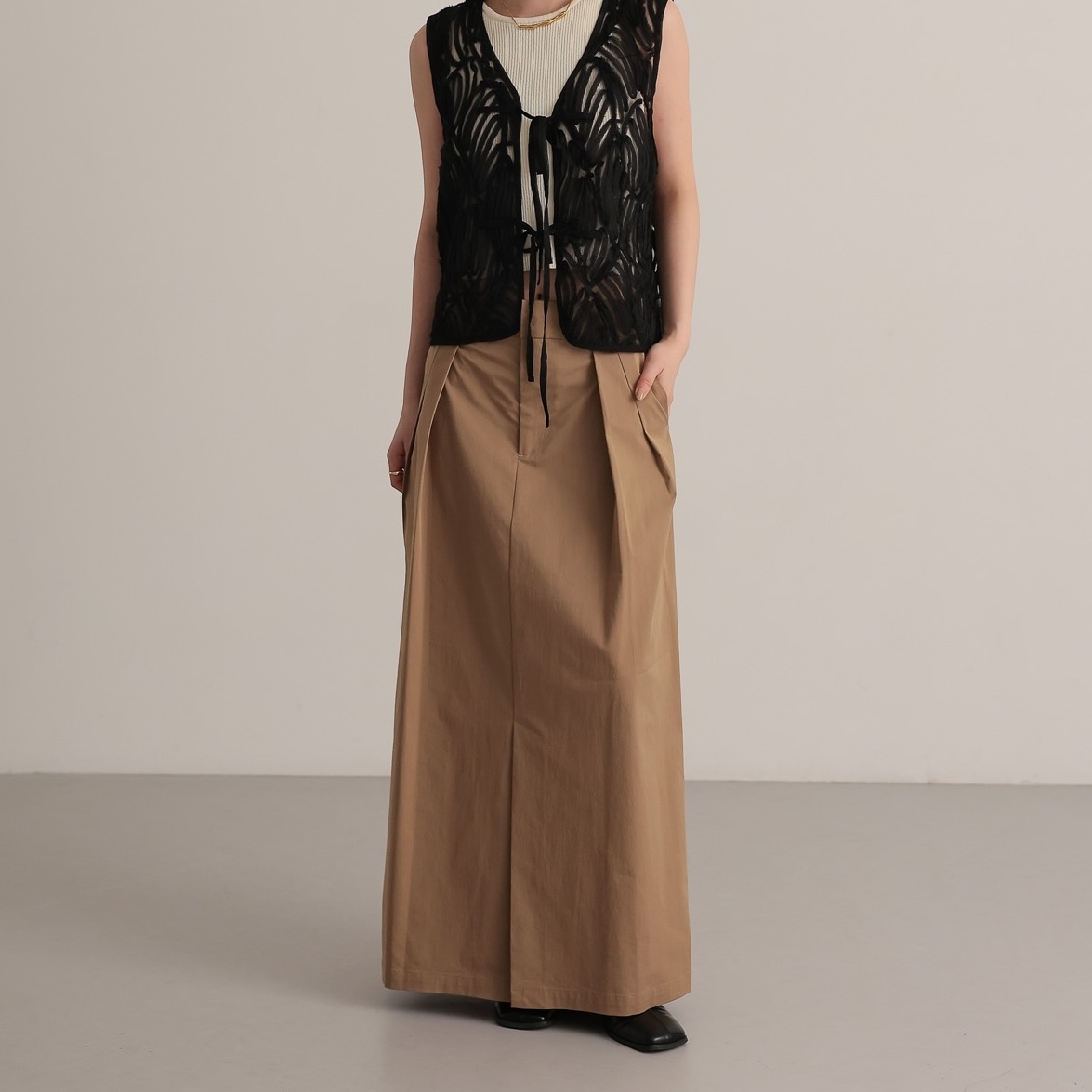 tento Cotton Nylon Tuck Skirt