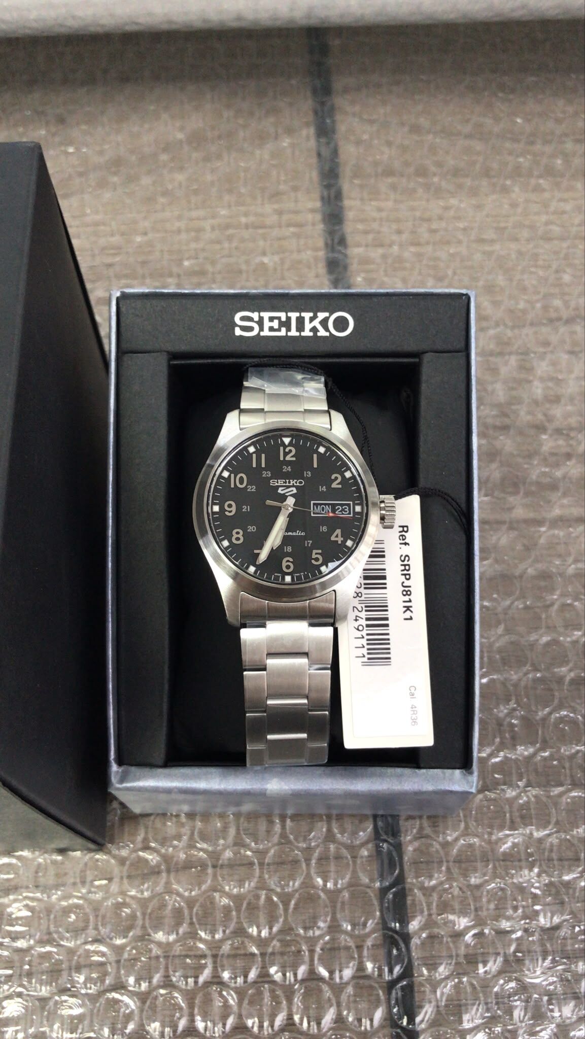 Seiko 精工 5 Sports ‘In the Metal’ Midfield Sports Style Automatic Men's Watch SRPJ81K1 運動風格自動機械男士腕錶