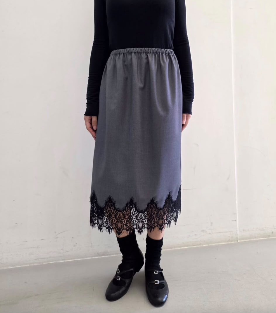 CR18  下身  裙  腰24-38 HIP43 長26 $469