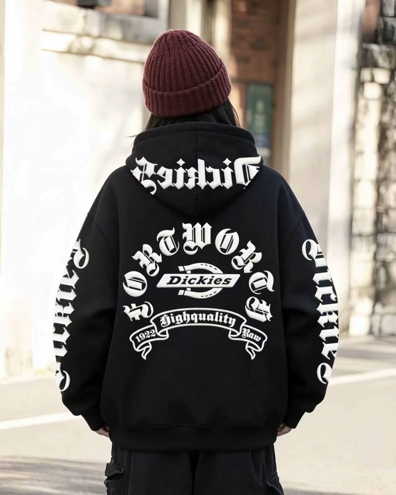 #預購 Dickies 美式重磅 歌德字體印花 連帽外套 DKU263MKJIIN-WP4 四色
