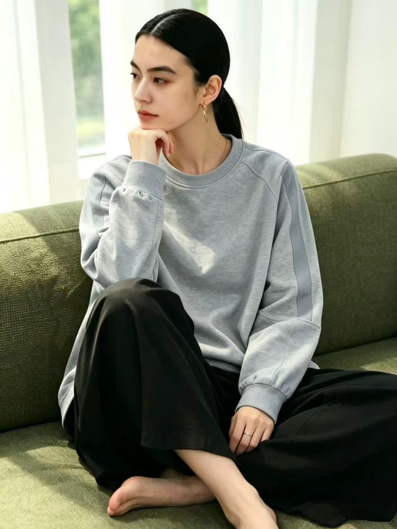素色也能很有型☆抽繩剪裁微短版長袖T