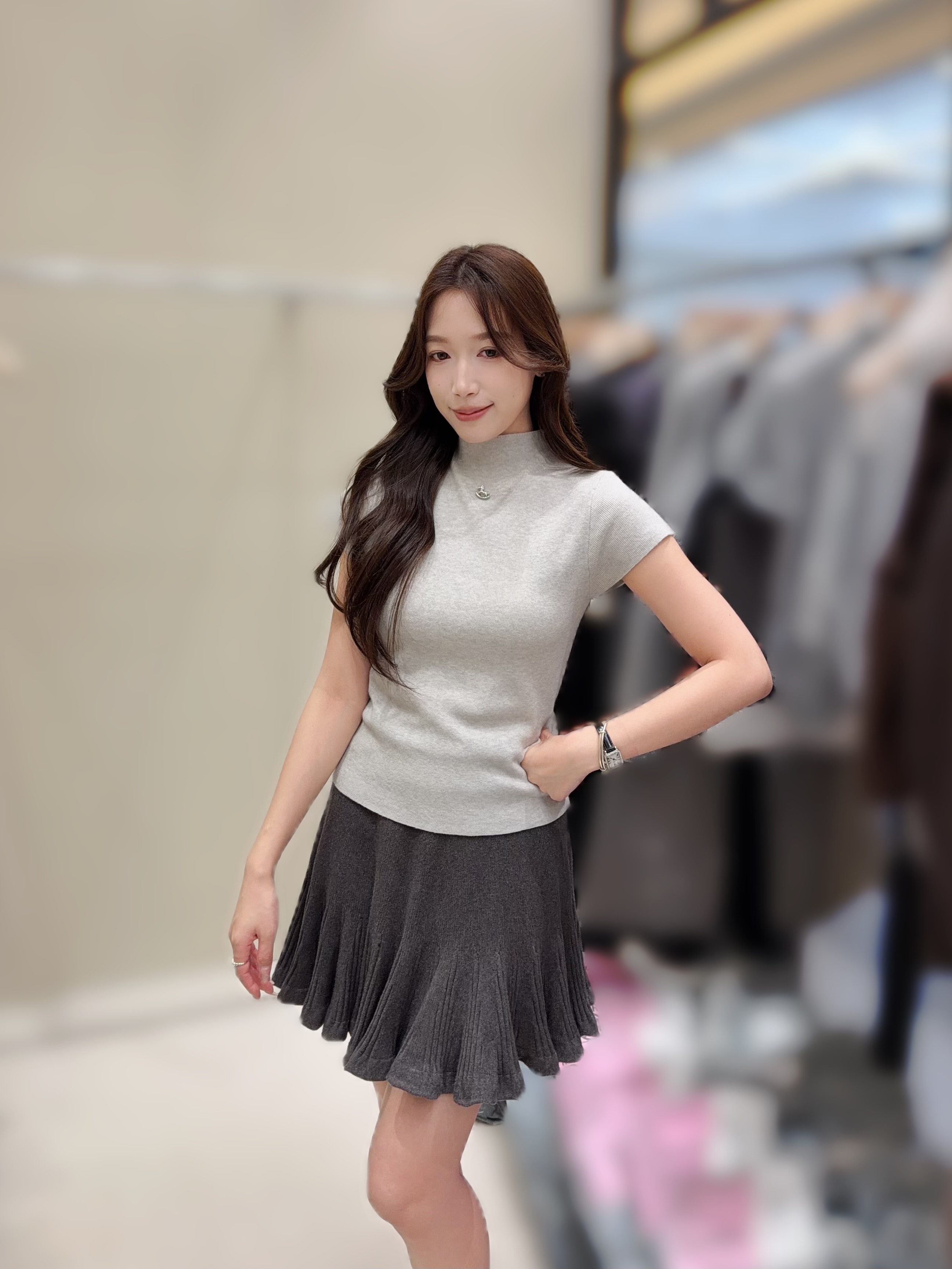 ME17 胸32-48 長21 $419