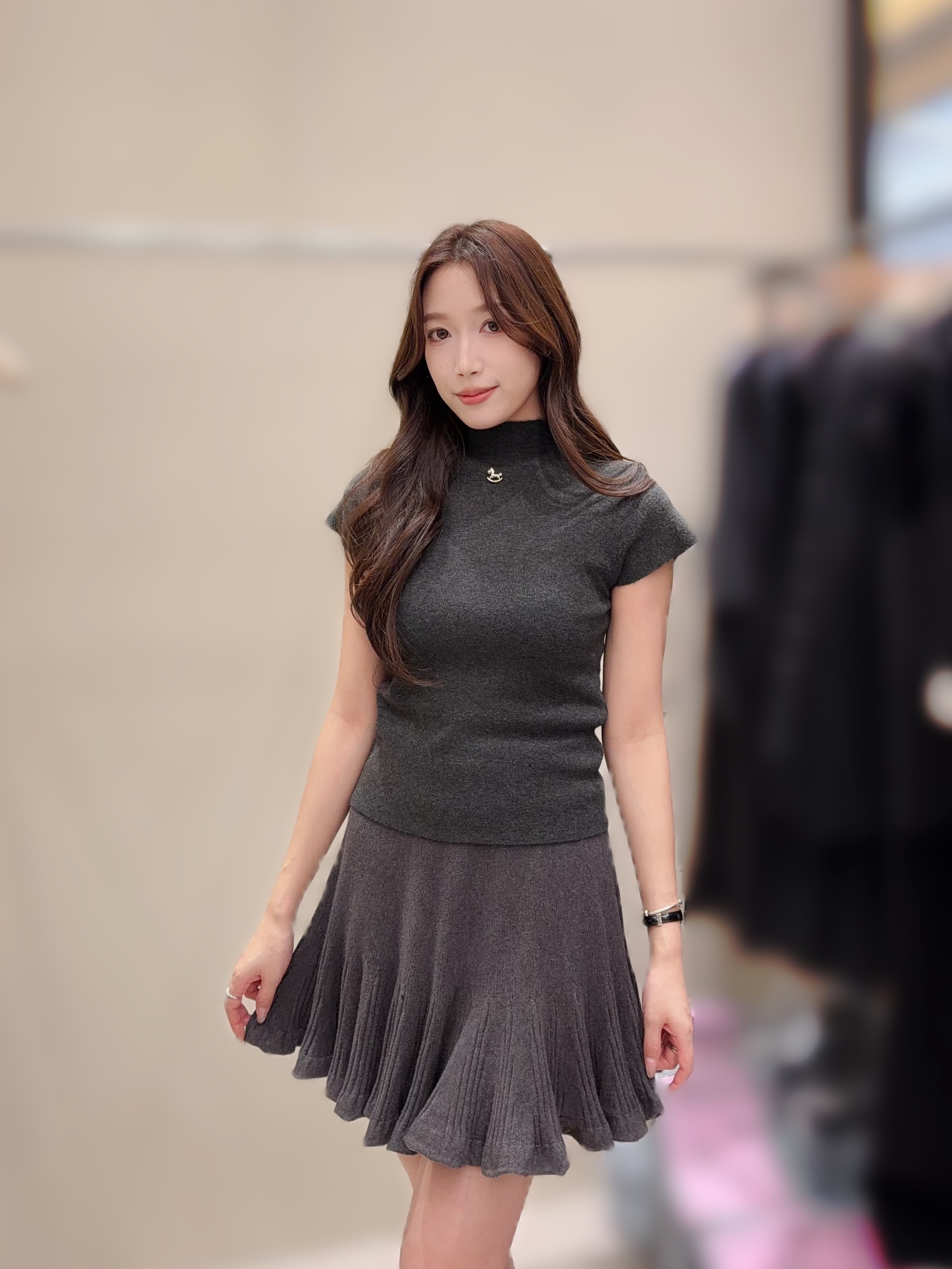 ME17 胸32-48 長21 $419