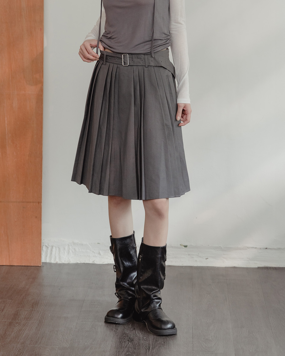 Textured Pleated Knee-Length Skirt with Belt - Gray (S/M/L)【03010967】in stock+pre-order