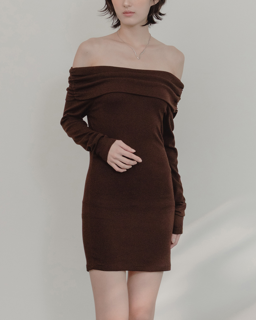 Fitted Short Dress with Fine Ribbed Collar and Turn-Up Collar - Coffee【01087379】in stock+pre-order